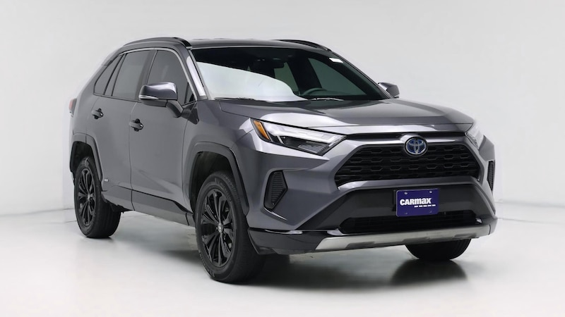 2022 Toyota RAV4 SE Hero Image