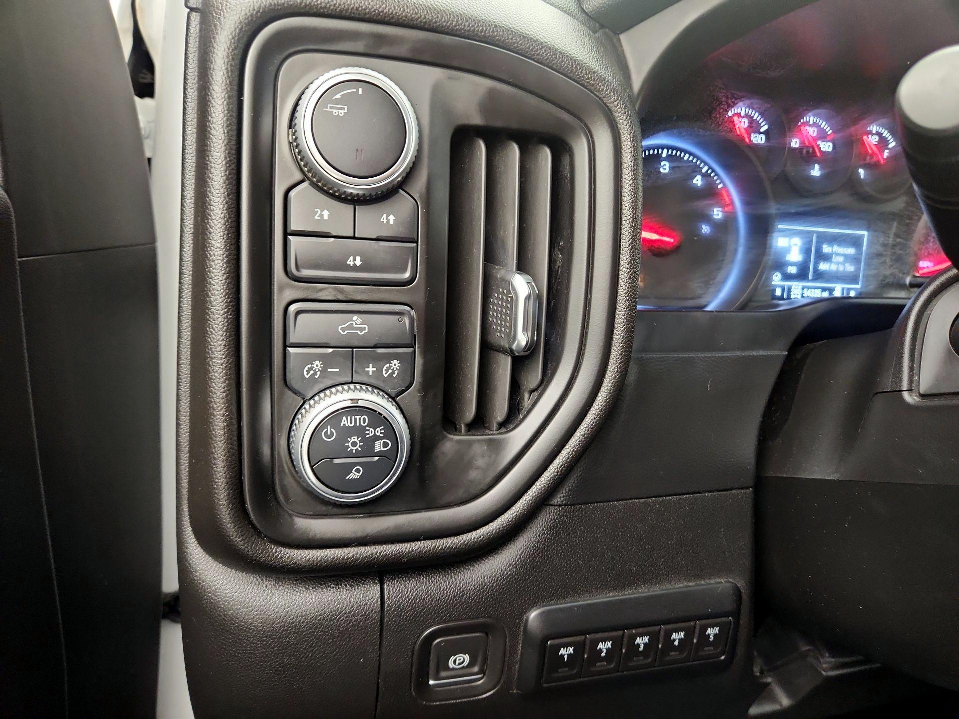 Thumbnail: 2020 GMC Sierra 3500 - 13