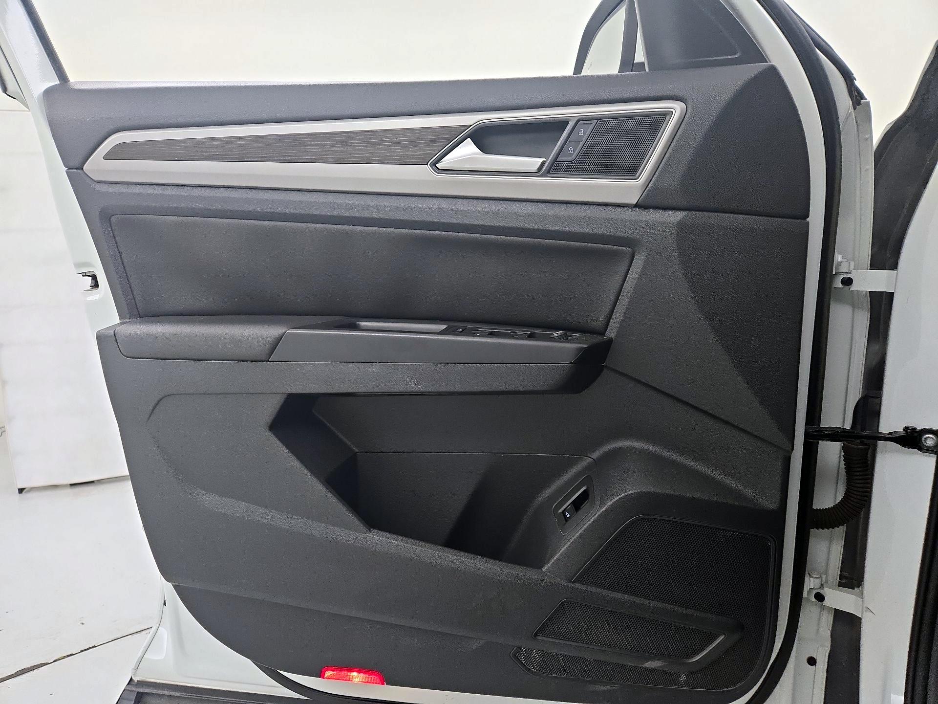 Thumbnail: 2019 Volkswagen Atlas - 12