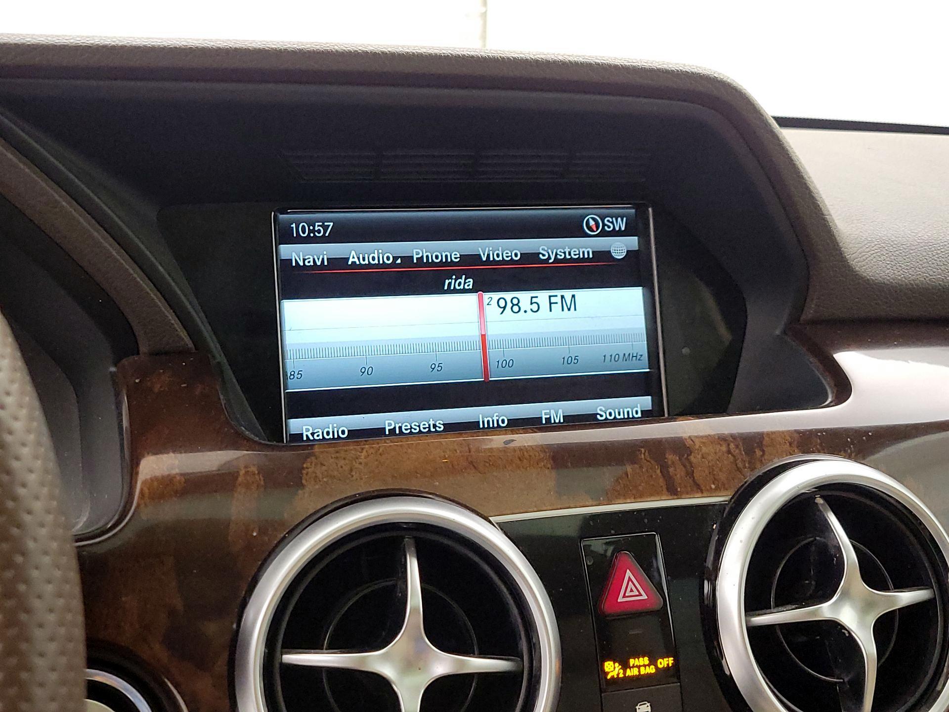 Thumbnail: 2015 Mercedes-Benz GLK - 15