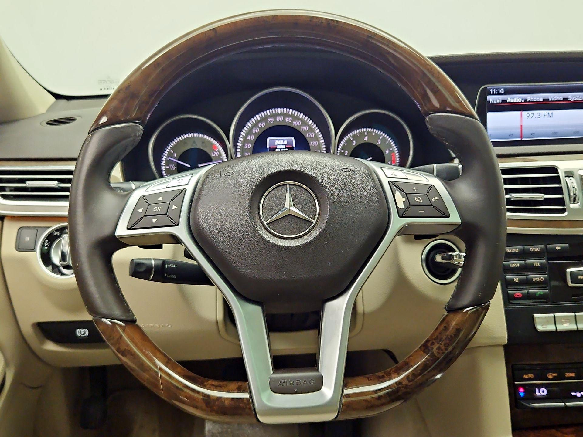 Thumbnail: 2014 Mercedes-Benz E-Class - 10