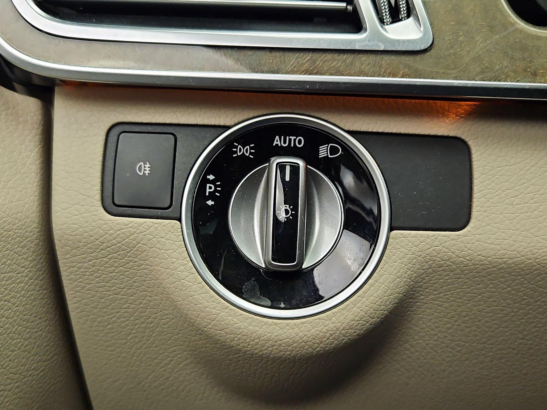 Thumbnail: 2014 Mercedes-Benz E-Class - 13