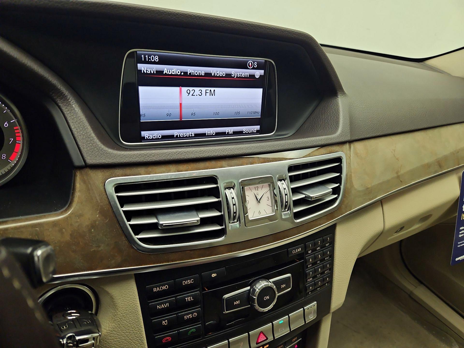 Thumbnail: 2014 Mercedes-Benz E-Class - 16