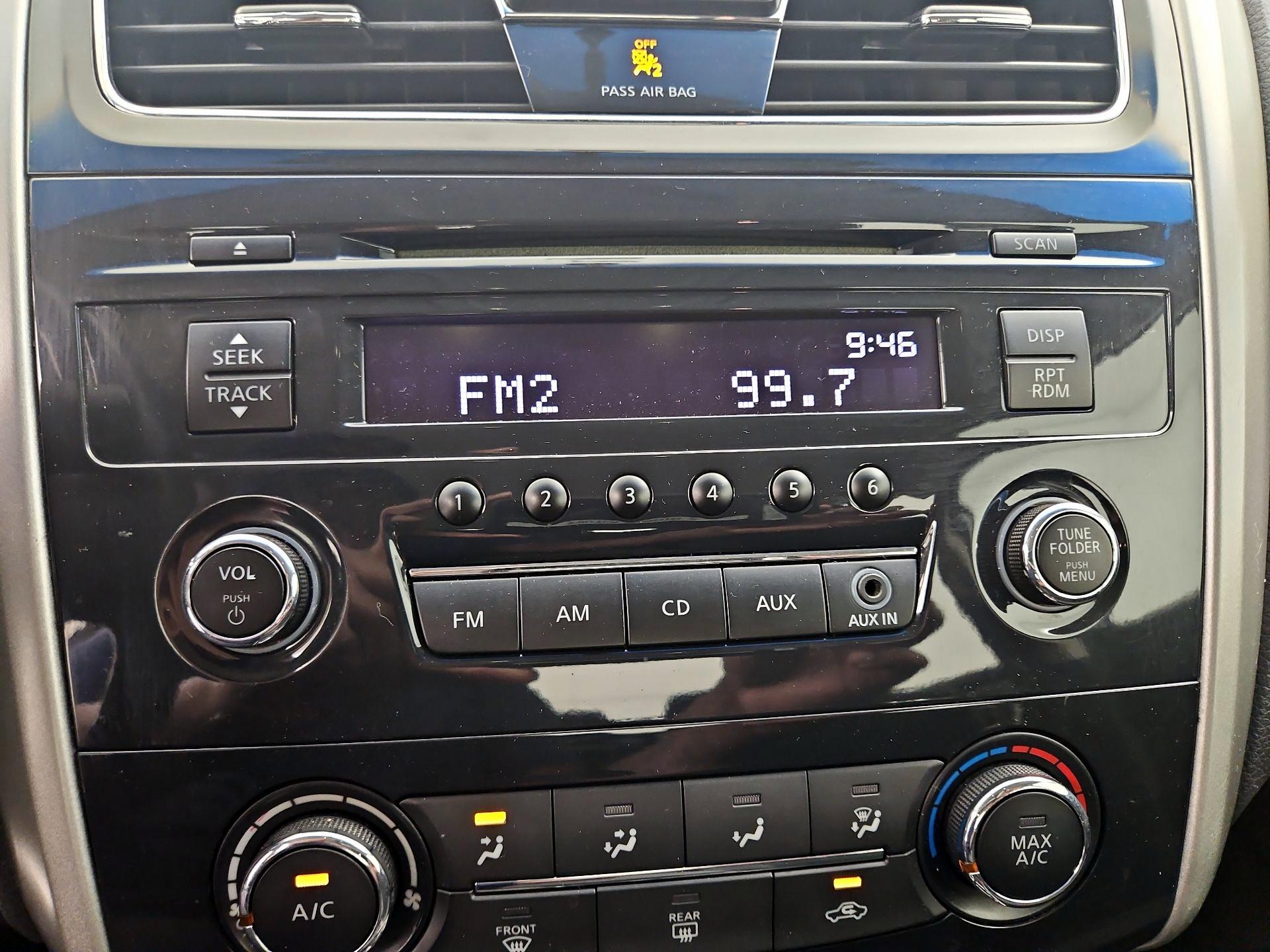 Thumbnail: 2014 Nissan Altima - 14