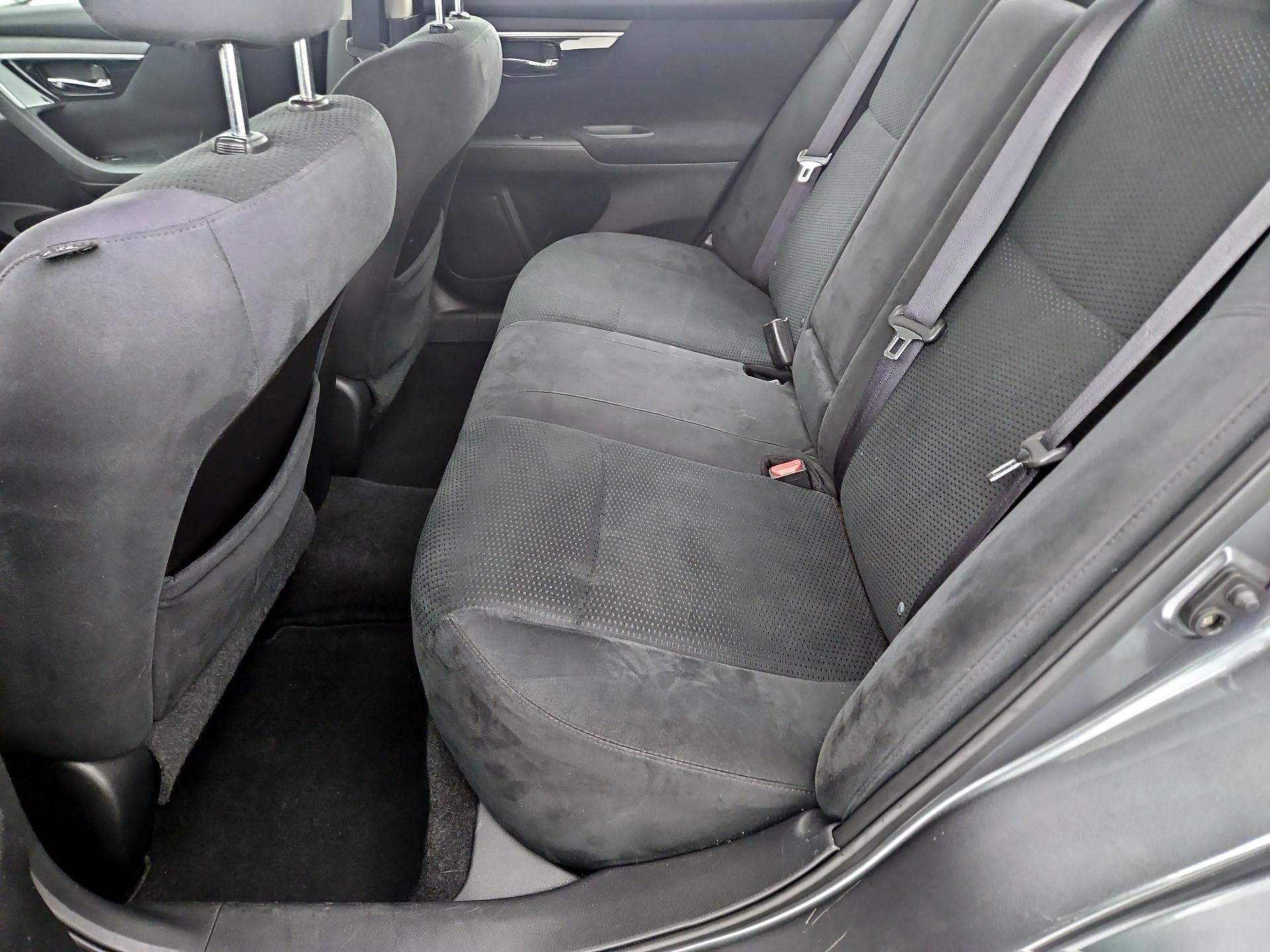 Thumbnail: 2014 Nissan Altima - 18