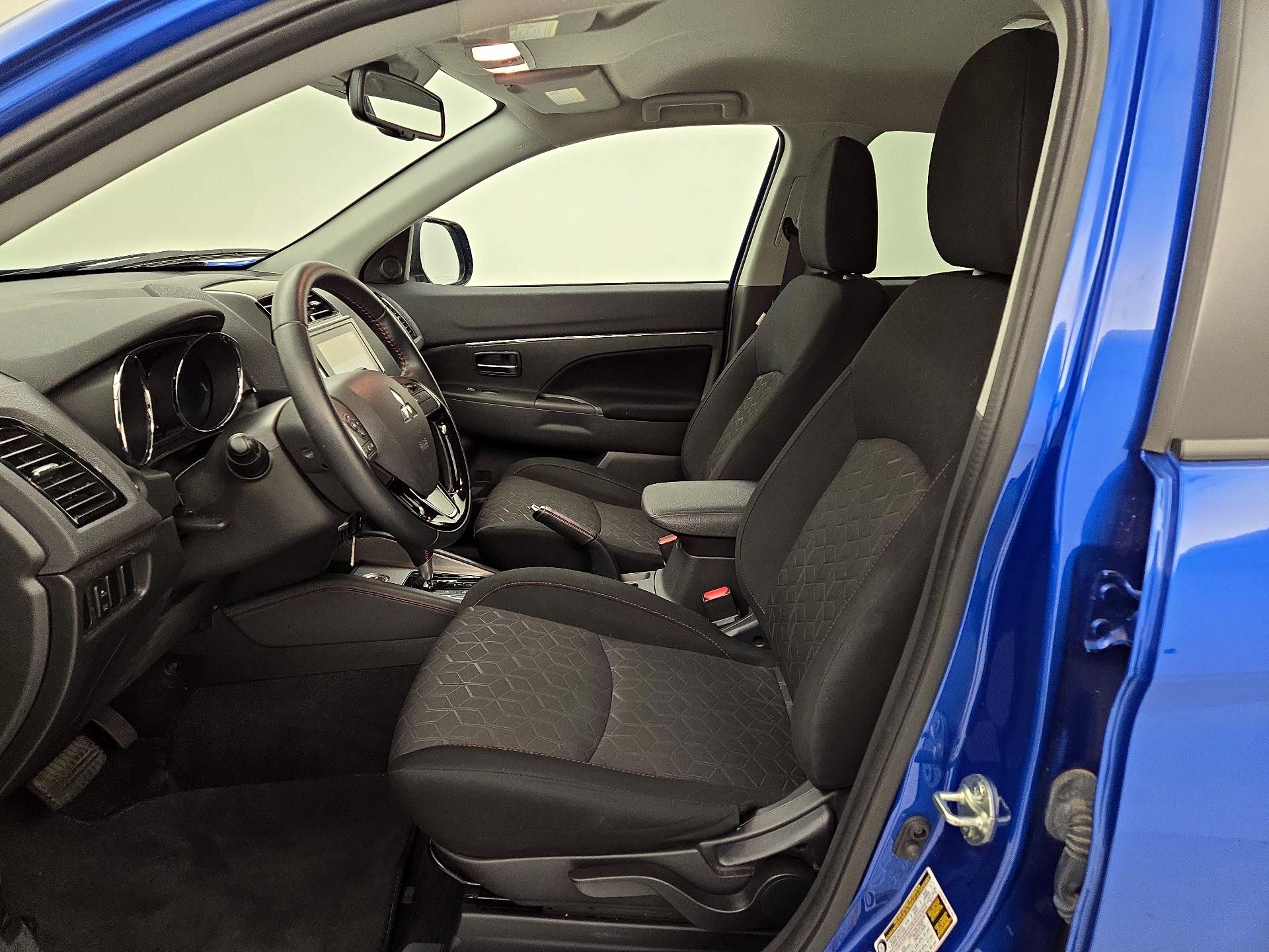 Thumbnail: 2021 Mitsubishi Outlander Sport - 11