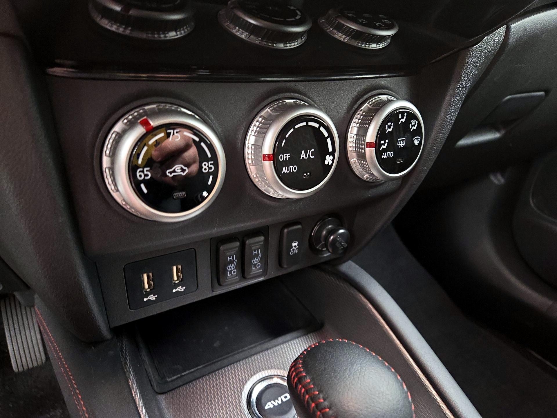 Thumbnail: 2021 Mitsubishi Outlander Sport - 16