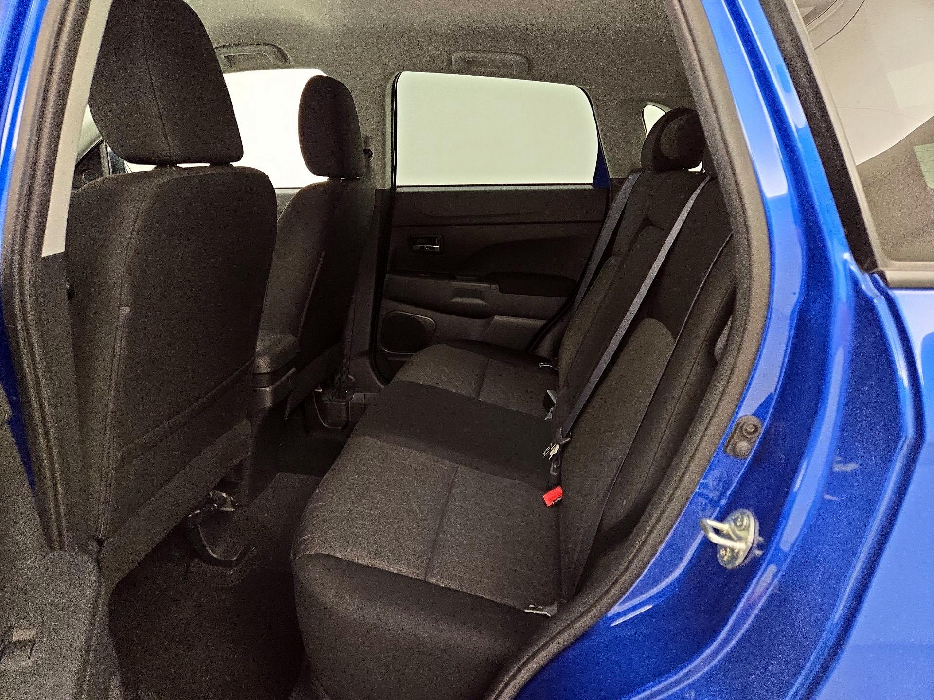 Thumbnail: 2021 Mitsubishi Outlander Sport - 19