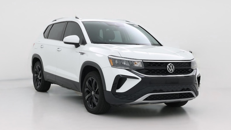 2022 Volkswagen Taos SE Hero Image
