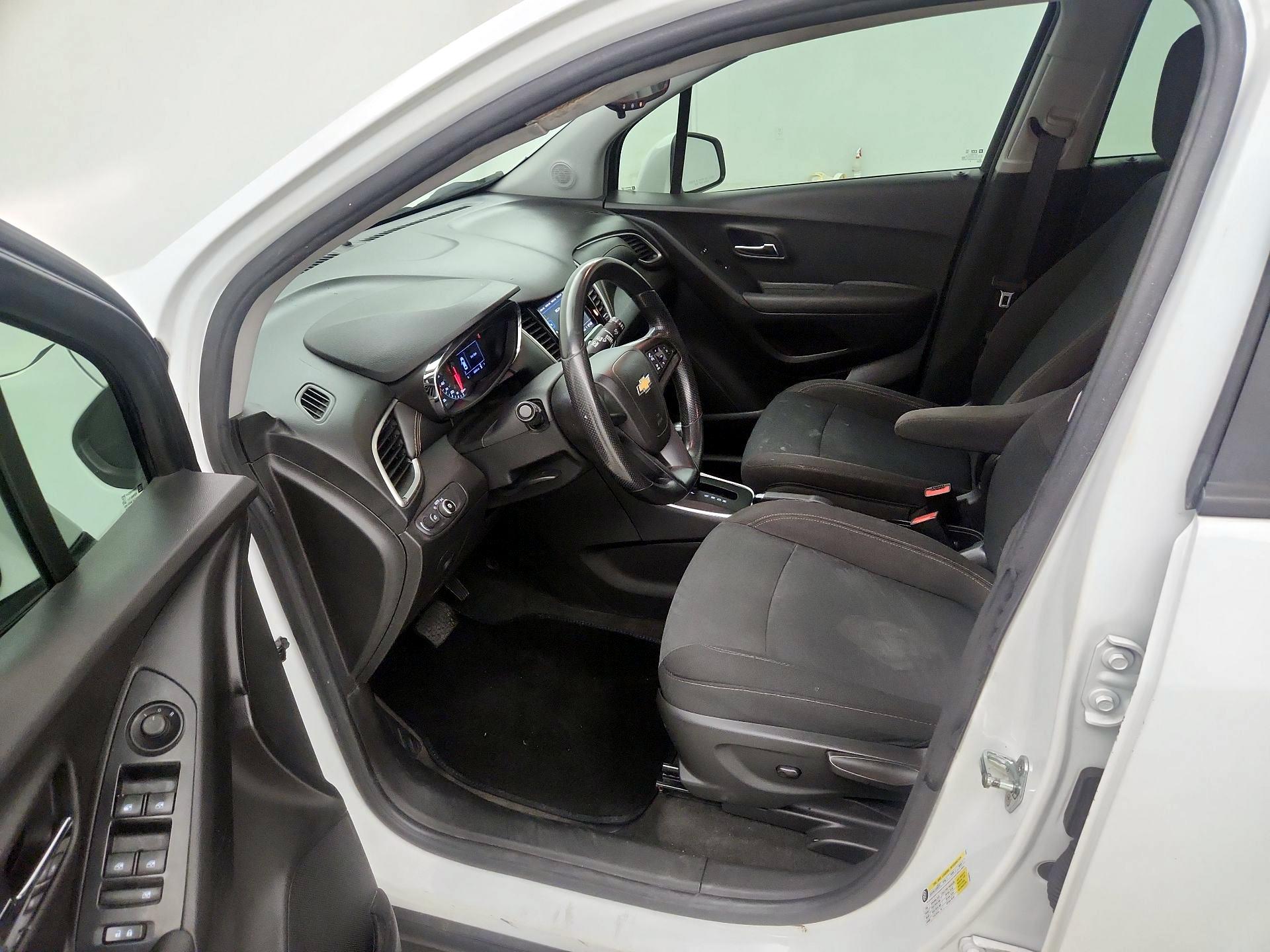 Thumbnail: 2020 Chevrolet Trax - 11