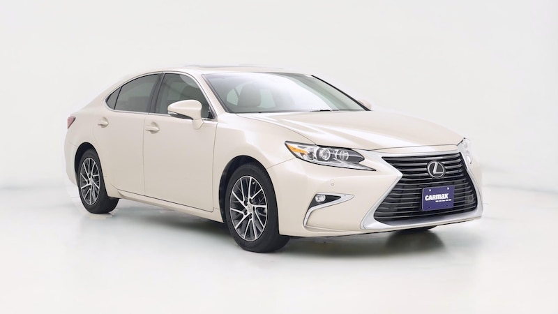 2017 Lexus ES 350 Hero Image