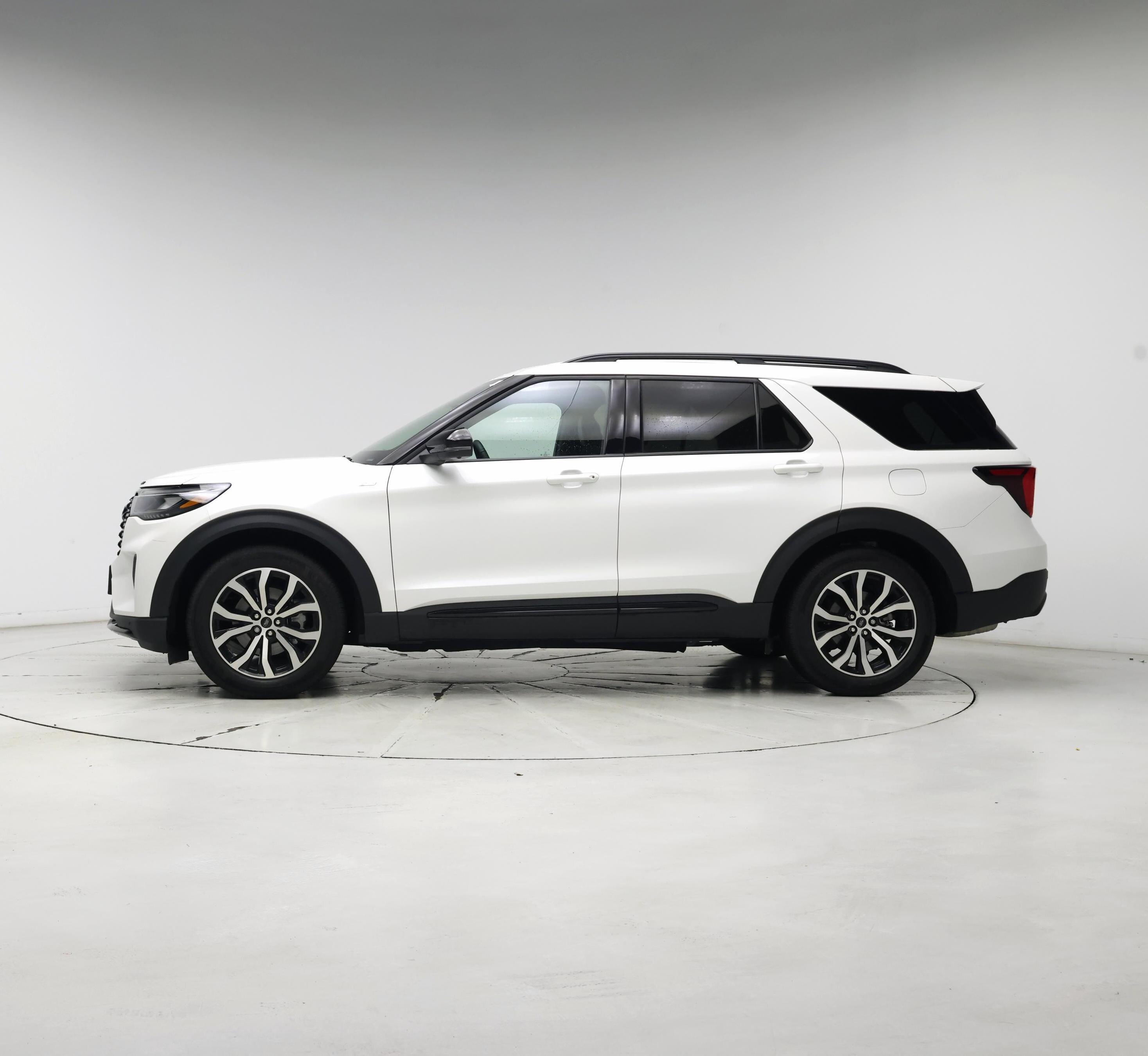 Thumbnail: 2025 Ford Explorer - 3