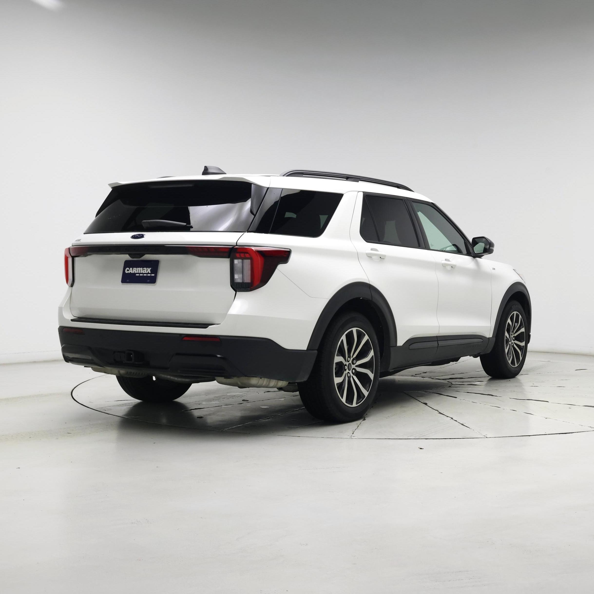 Thumbnail: 2025 Ford Explorer - 8