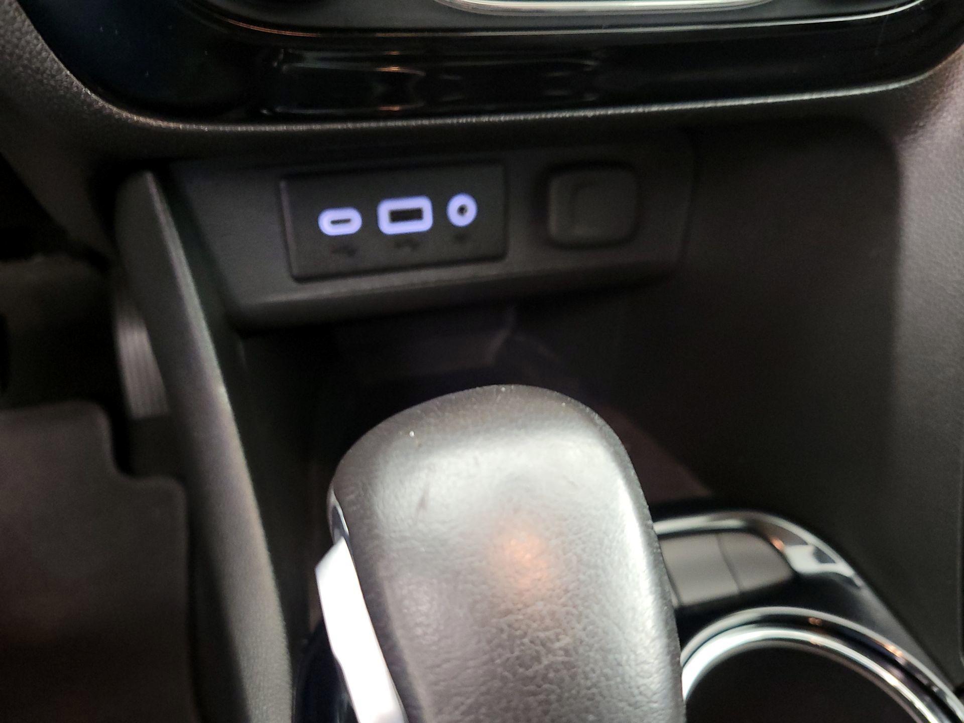 Thumbnail: 2023 Buick Encore GX - 19