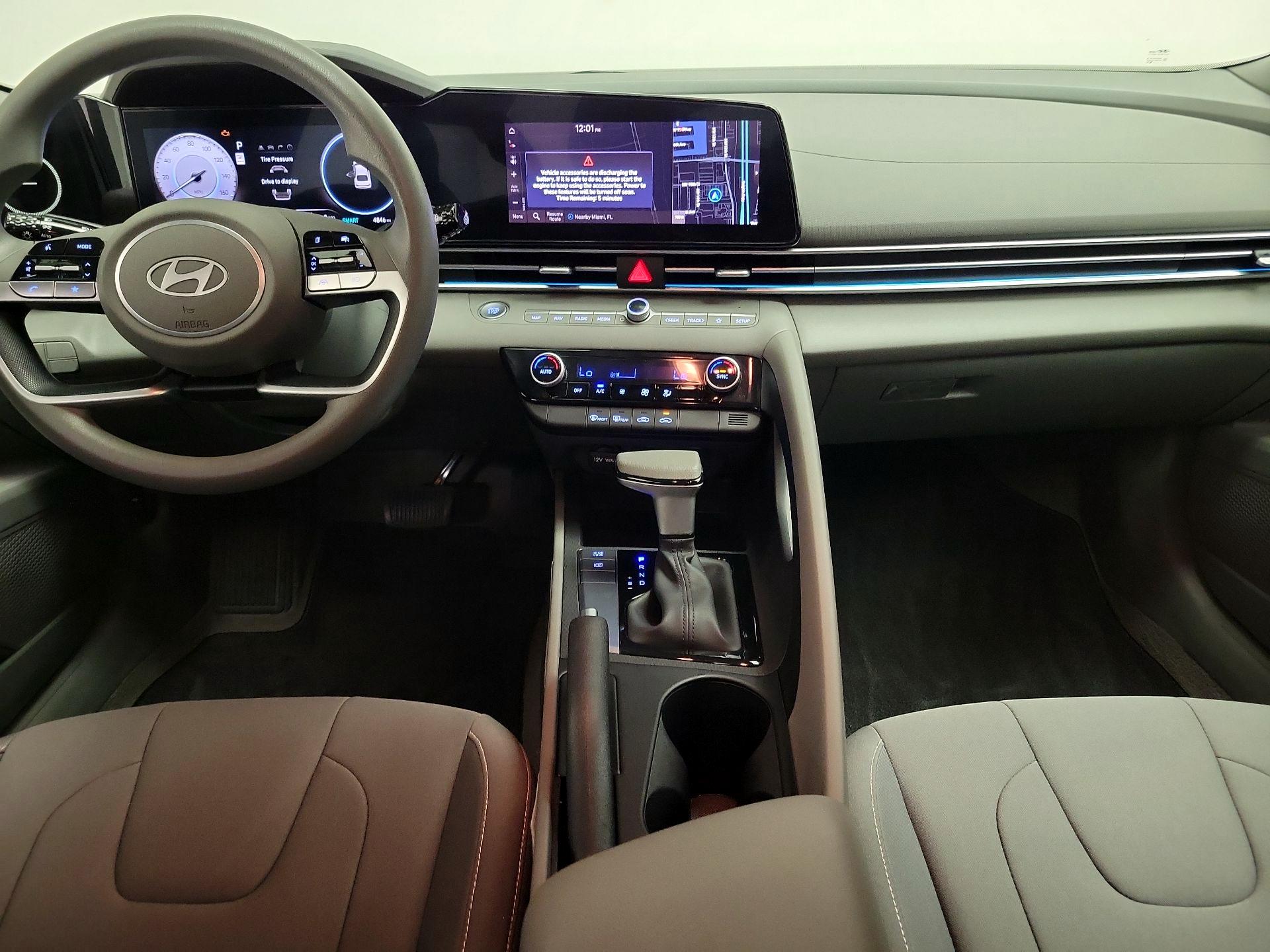 Thumbnail: 2024 Hyundai Elantra - 9