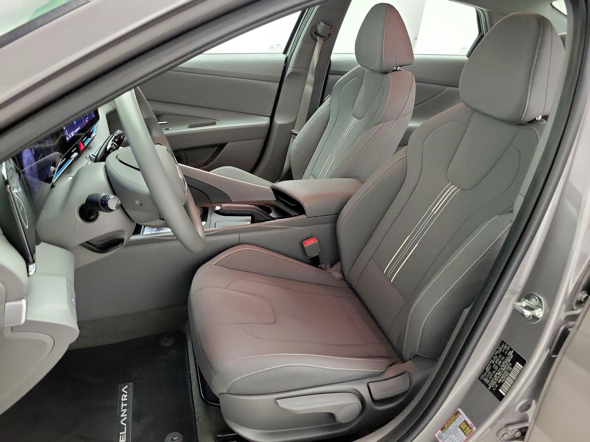 Thumbnail: 2024 Hyundai Elantra - 11