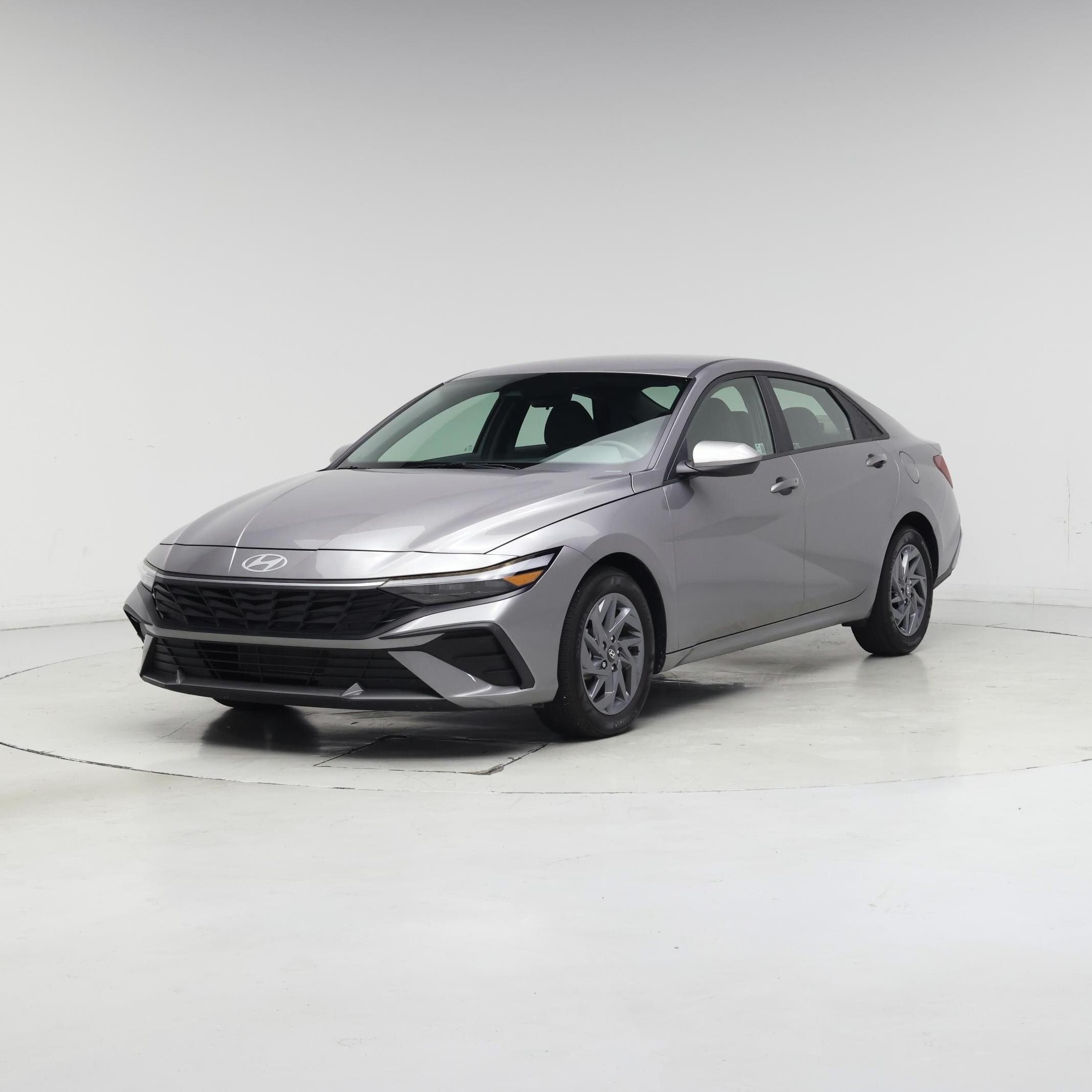 Thumbnail: 2024 Hyundai Elantra - 4