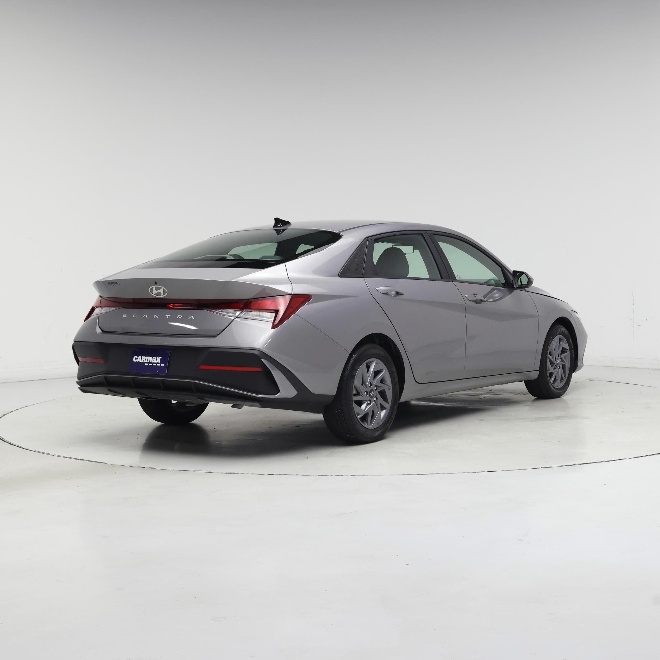 Thumbnail: 2024 Hyundai Elantra - 8