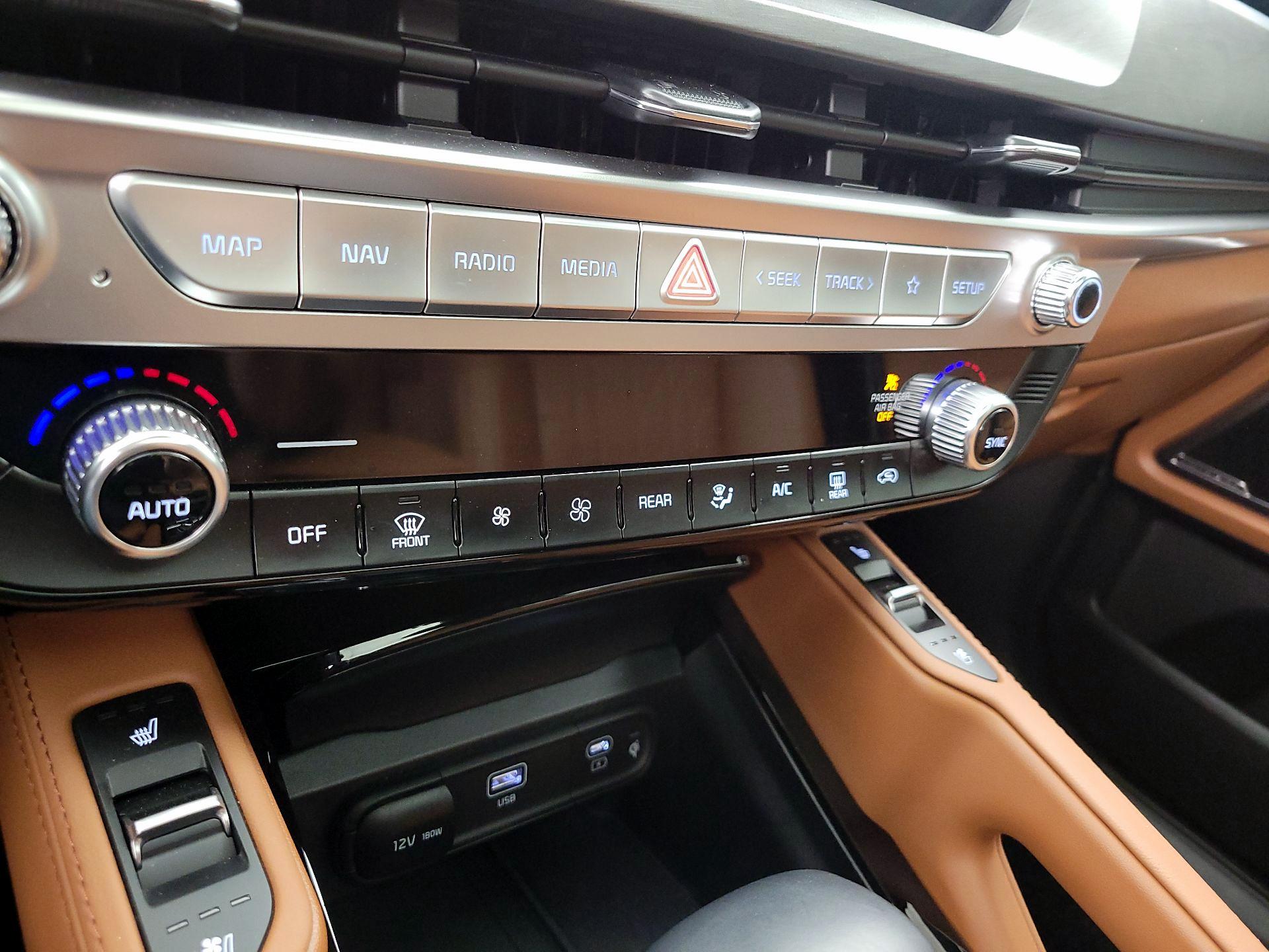 Thumbnail: 2024 Kia Telluride - 17