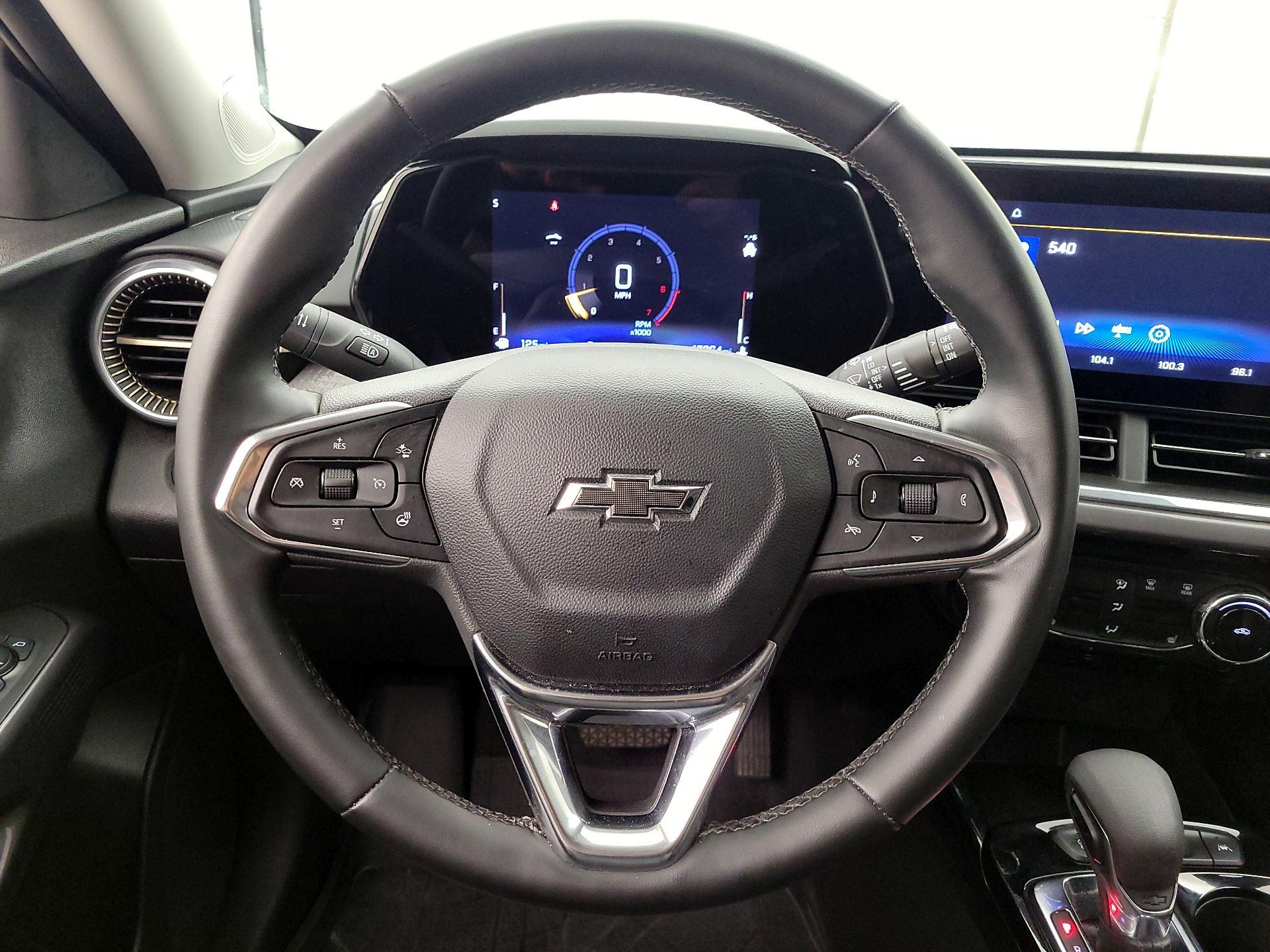 Thumbnail: 2025 Chevrolet Trax - 10