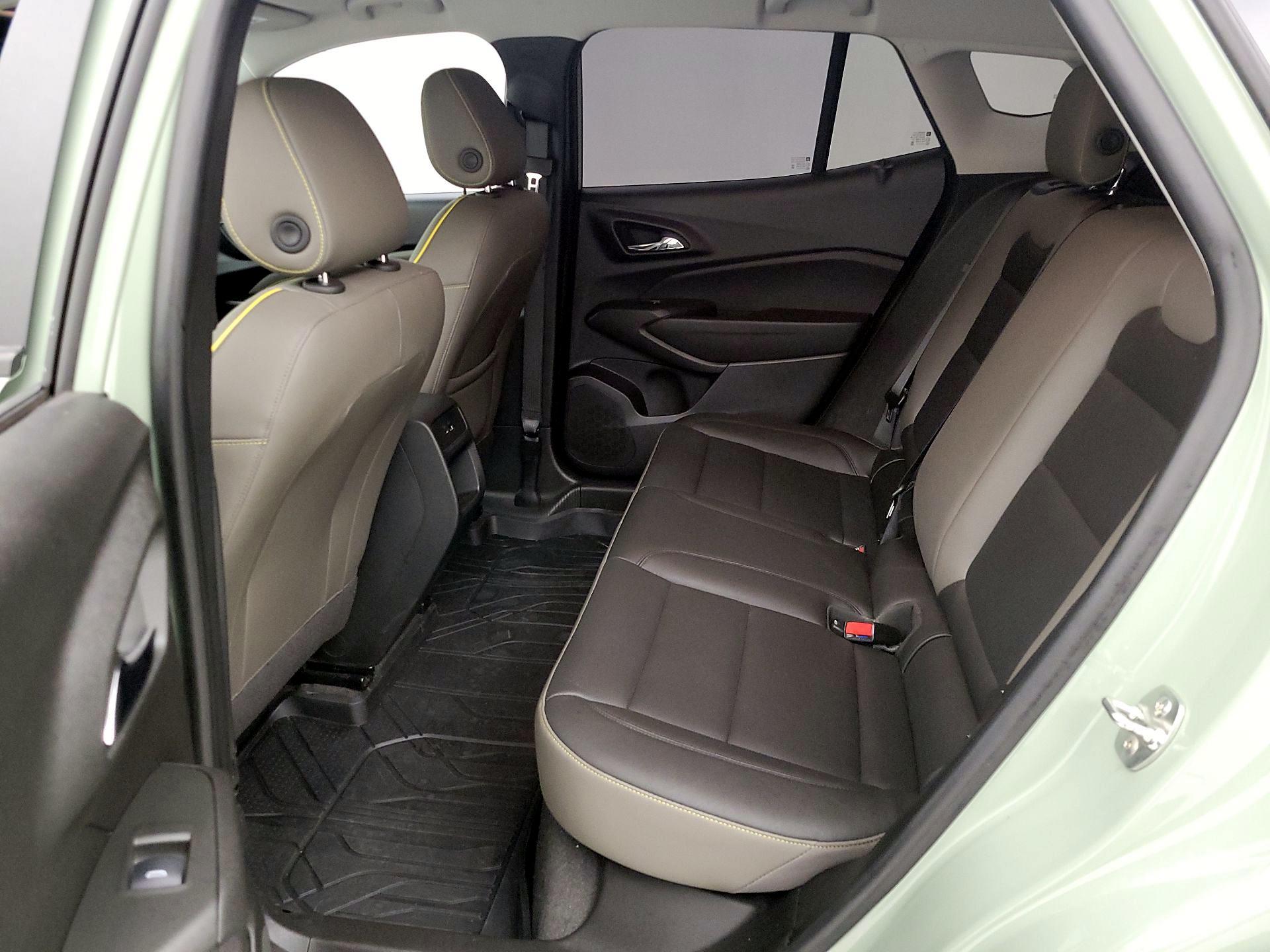 Thumbnail: 2025 Chevrolet Trax - 19
