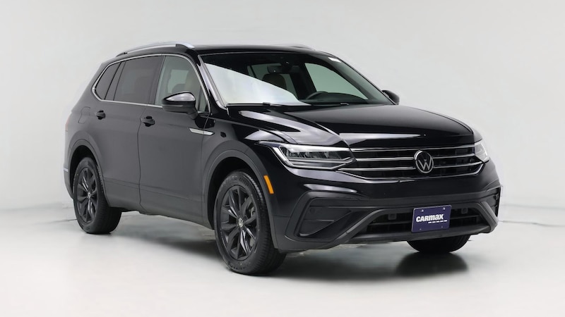2022 Volkswagen Tiguan SE Hero Image