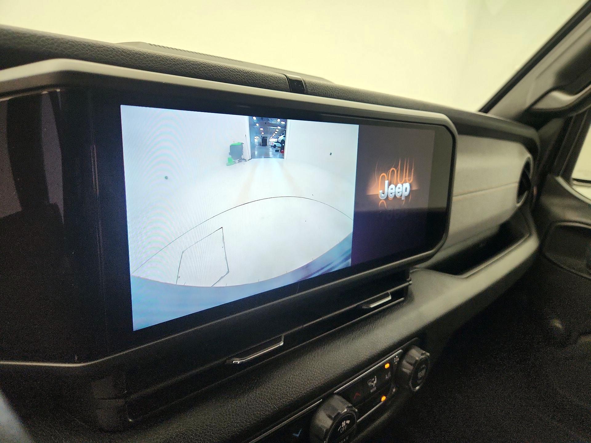 Thumbnail: 2024 Jeep Wrangler - 14