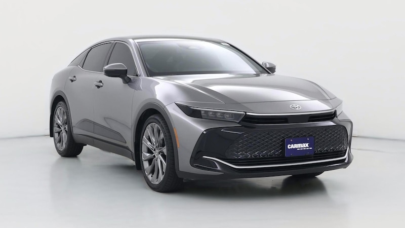 2023 Toyota Crown Limited Hero Image