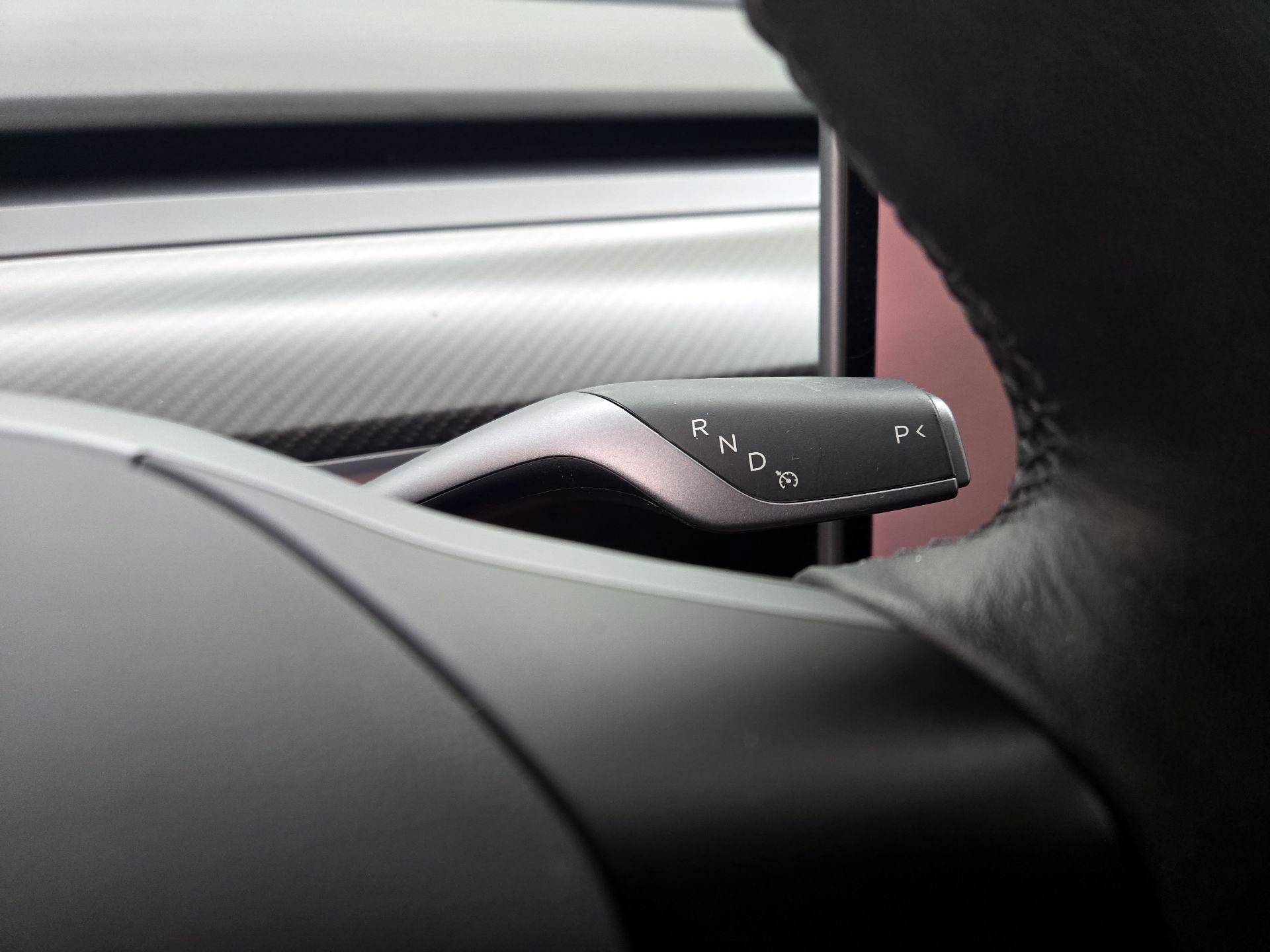 Thumbnail: 2022 Tesla Model 3 - 17