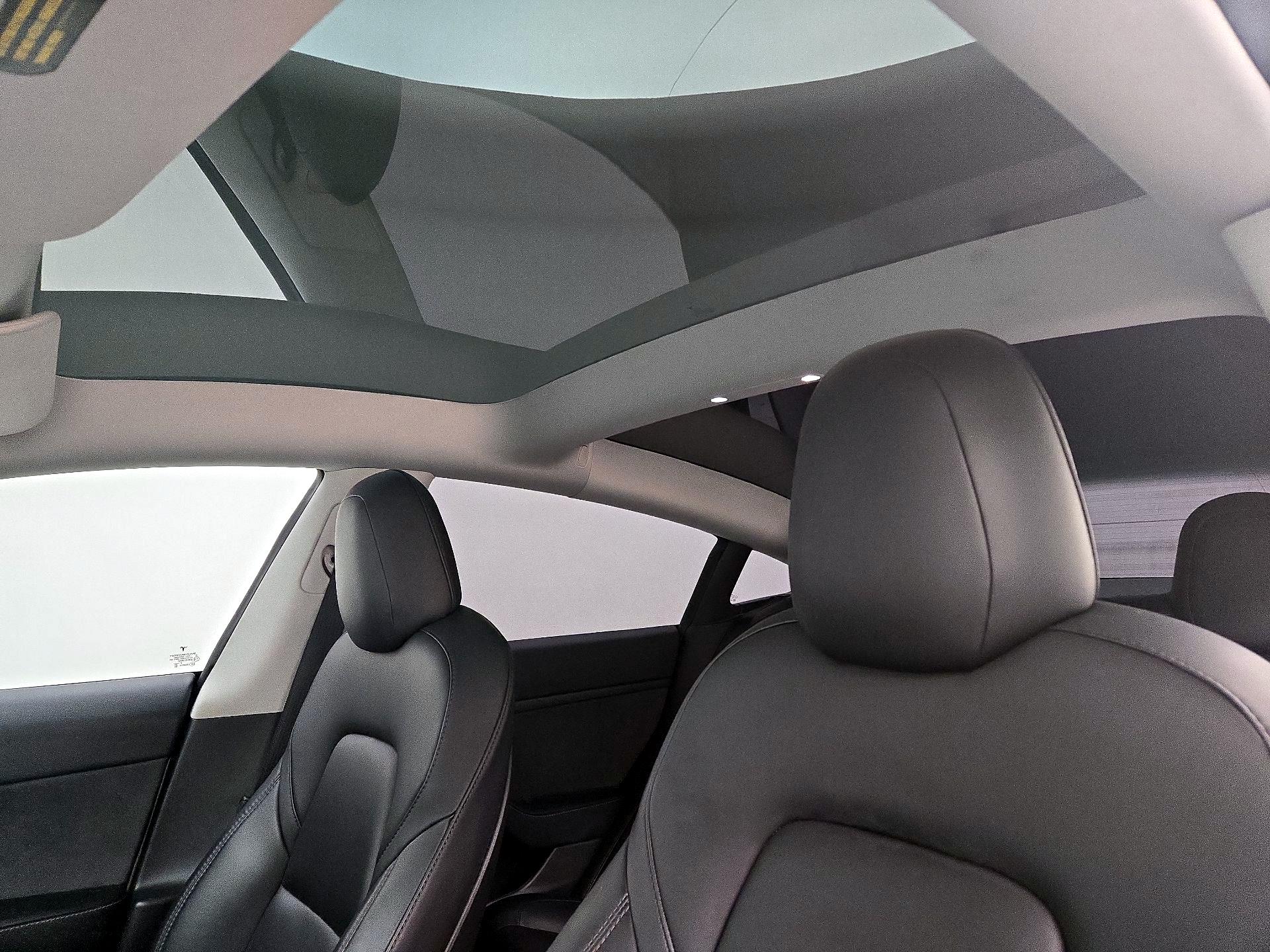 Thumbnail: 2022 Tesla Model 3 - 18