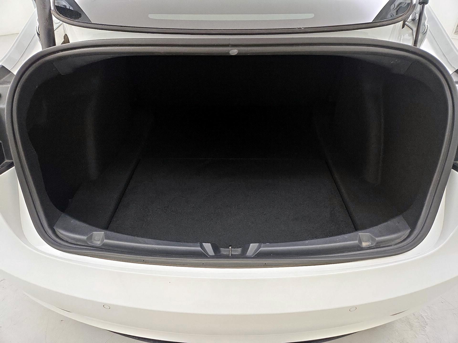 Thumbnail: 2022 Tesla Model 3 - 20
