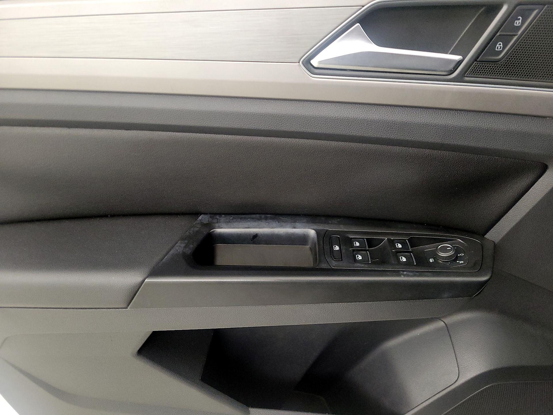 Thumbnail: 2019 Volkswagen Atlas - 10