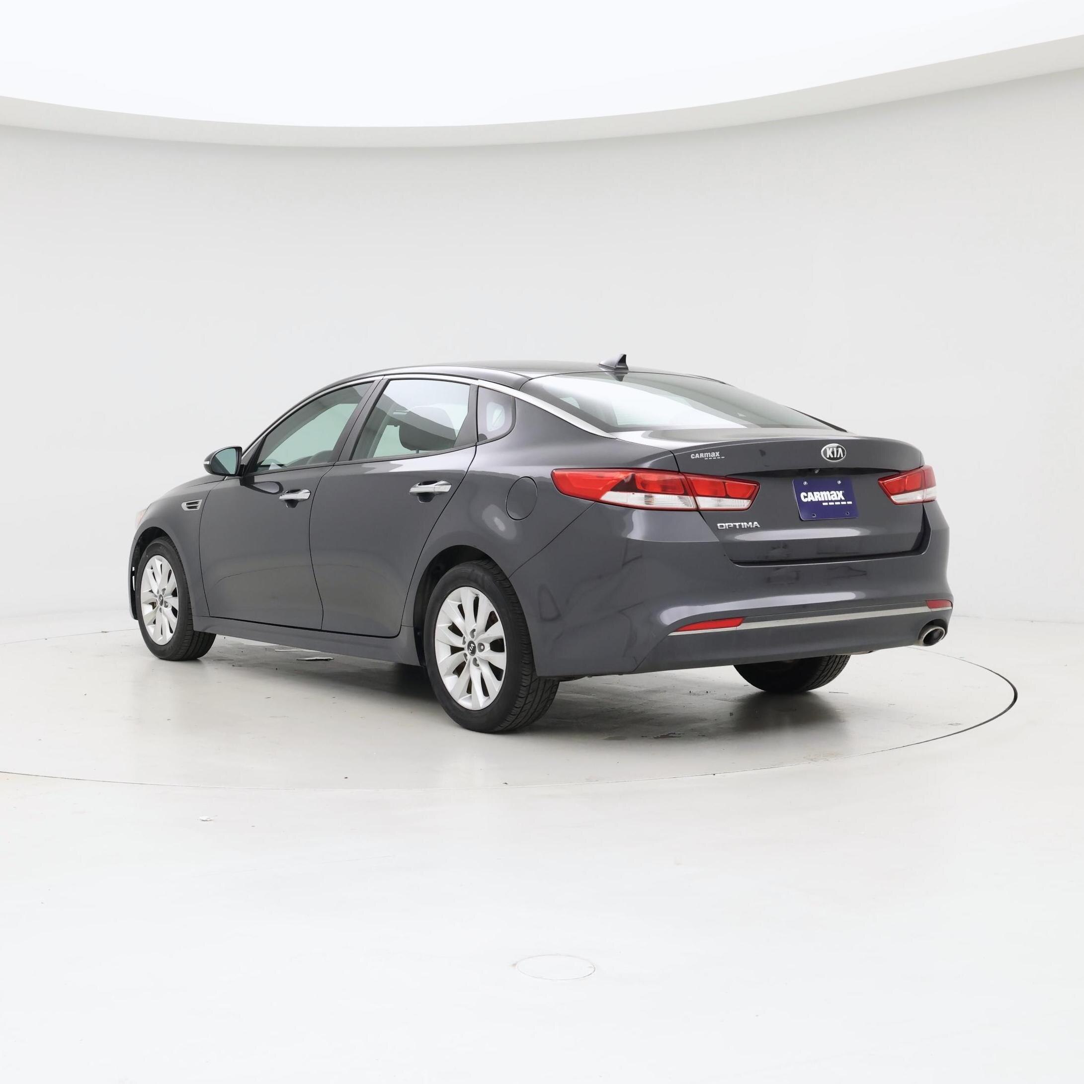 Thumbnail: 2017 Kia Optima - 2