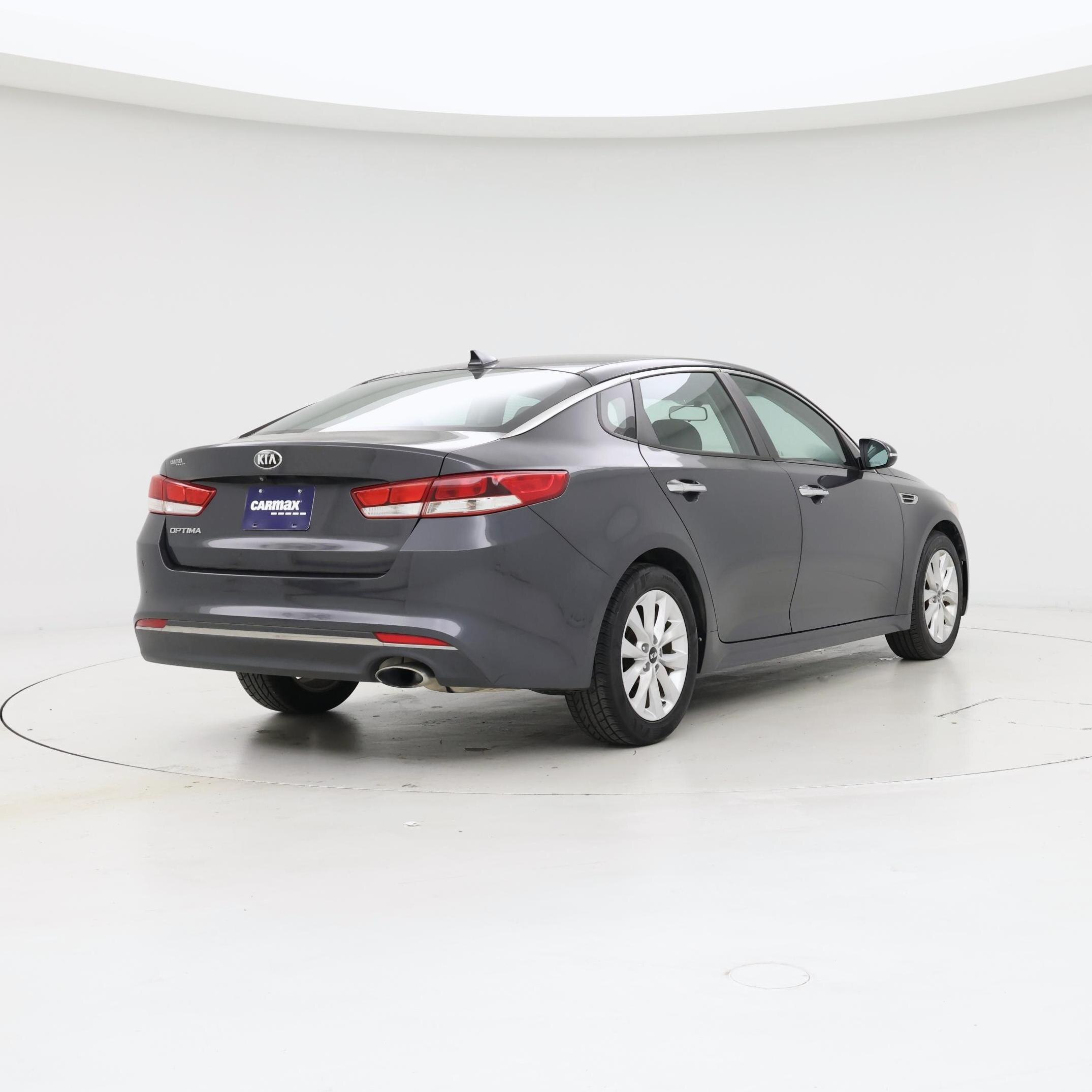 Thumbnail: 2017 Kia Optima - 8