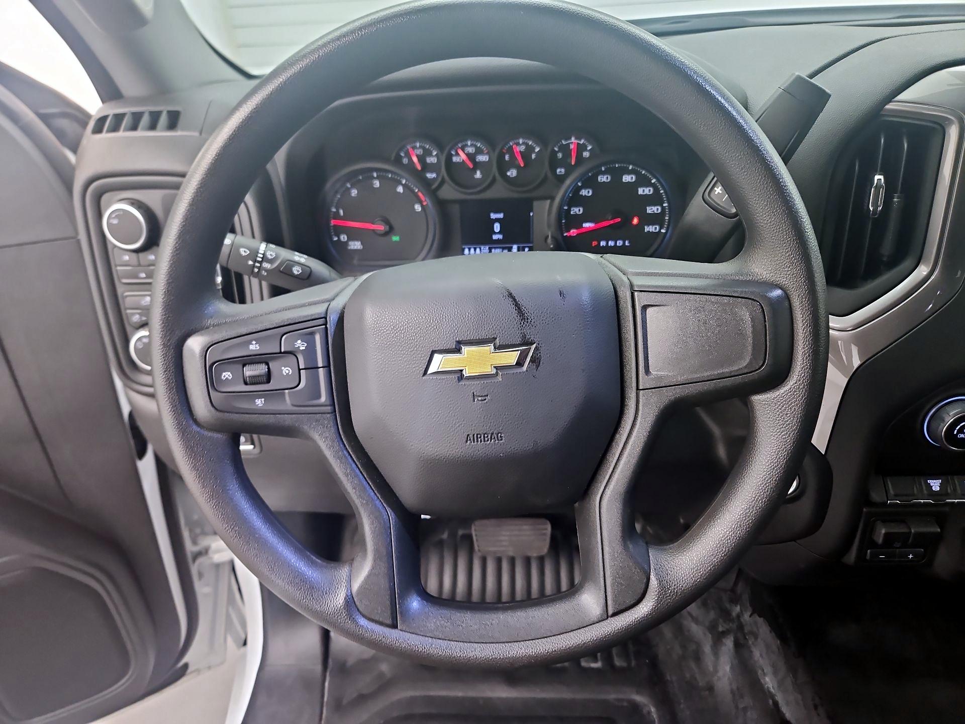 Thumbnail: 2025 Chevrolet Silverado 3500 - 10
