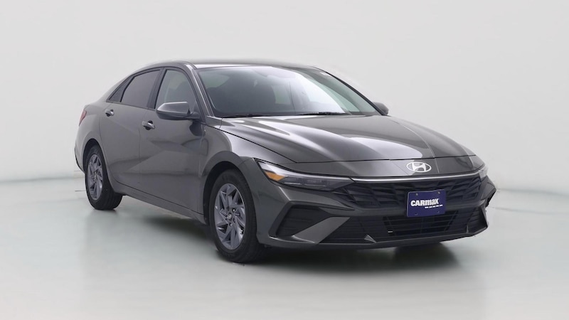 2024 Hyundai Elantra SEL Hero Image