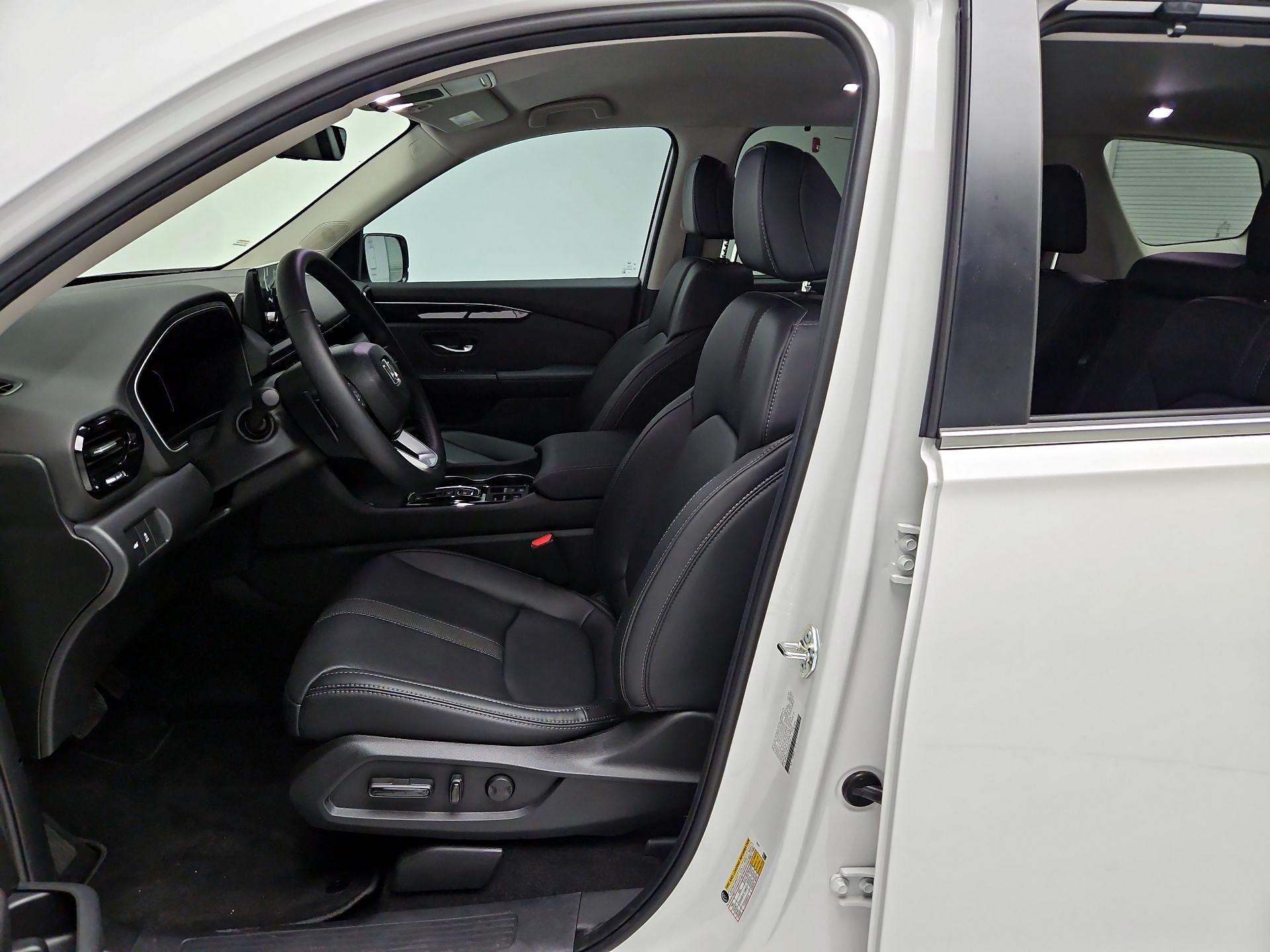 Thumbnail: 2025 Honda Pilot - 11