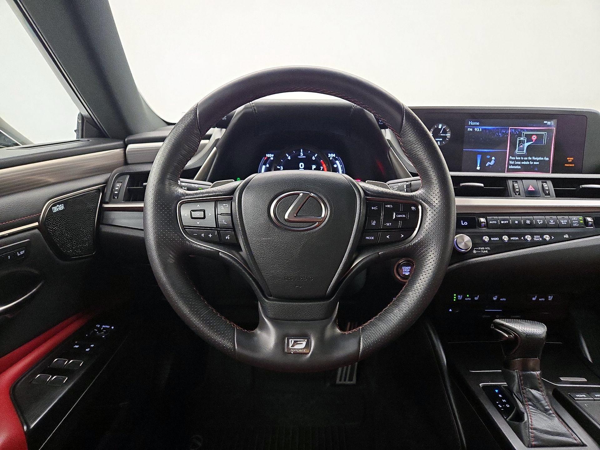 Thumbnail: 2021 Lexus ES - 10