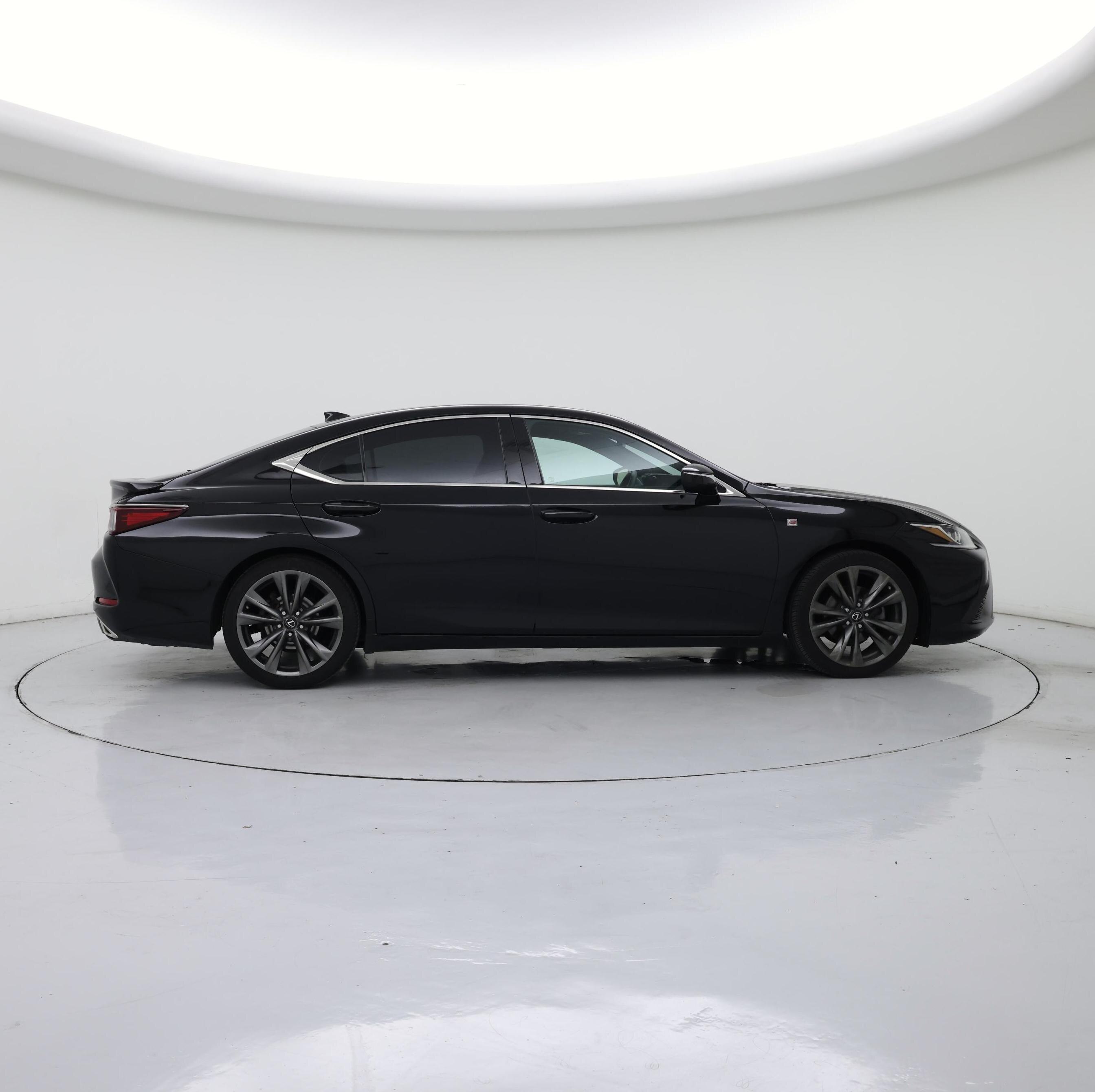 Thumbnail: 2021 Lexus ES - 7