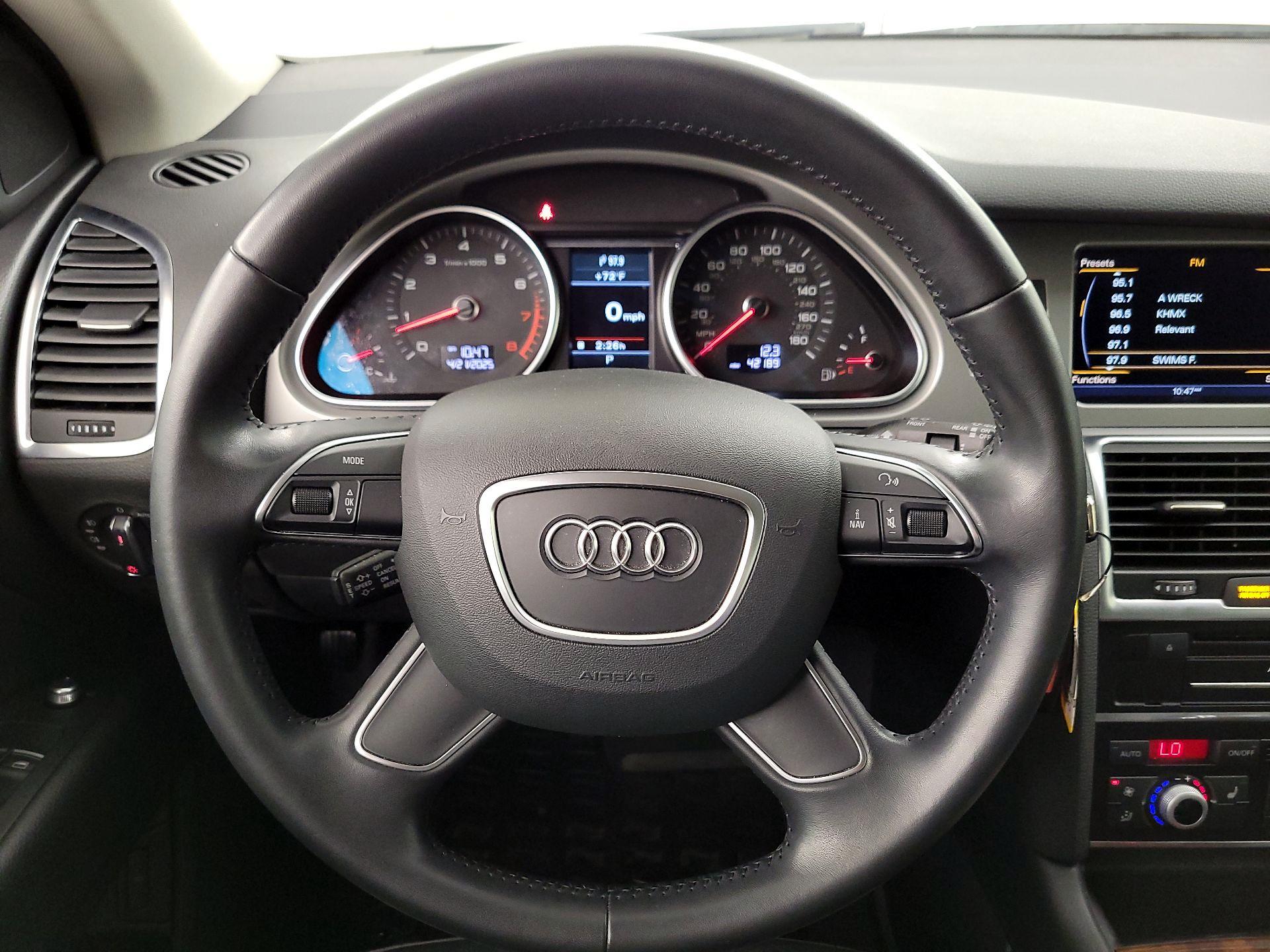 Thumbnail: 2015 Audi Q7 - 10