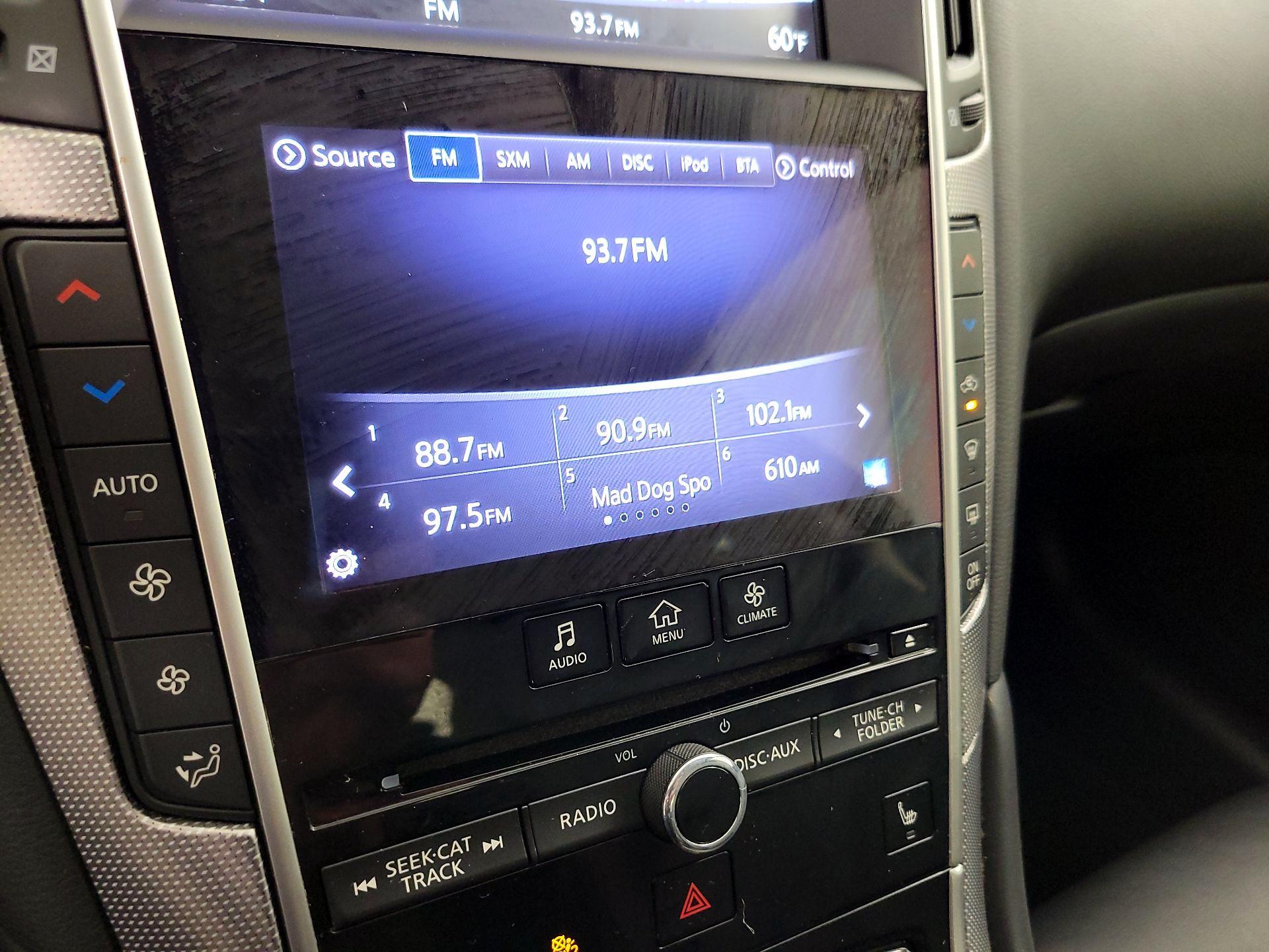 Thumbnail: 2015 INFINITI Q50 - 16