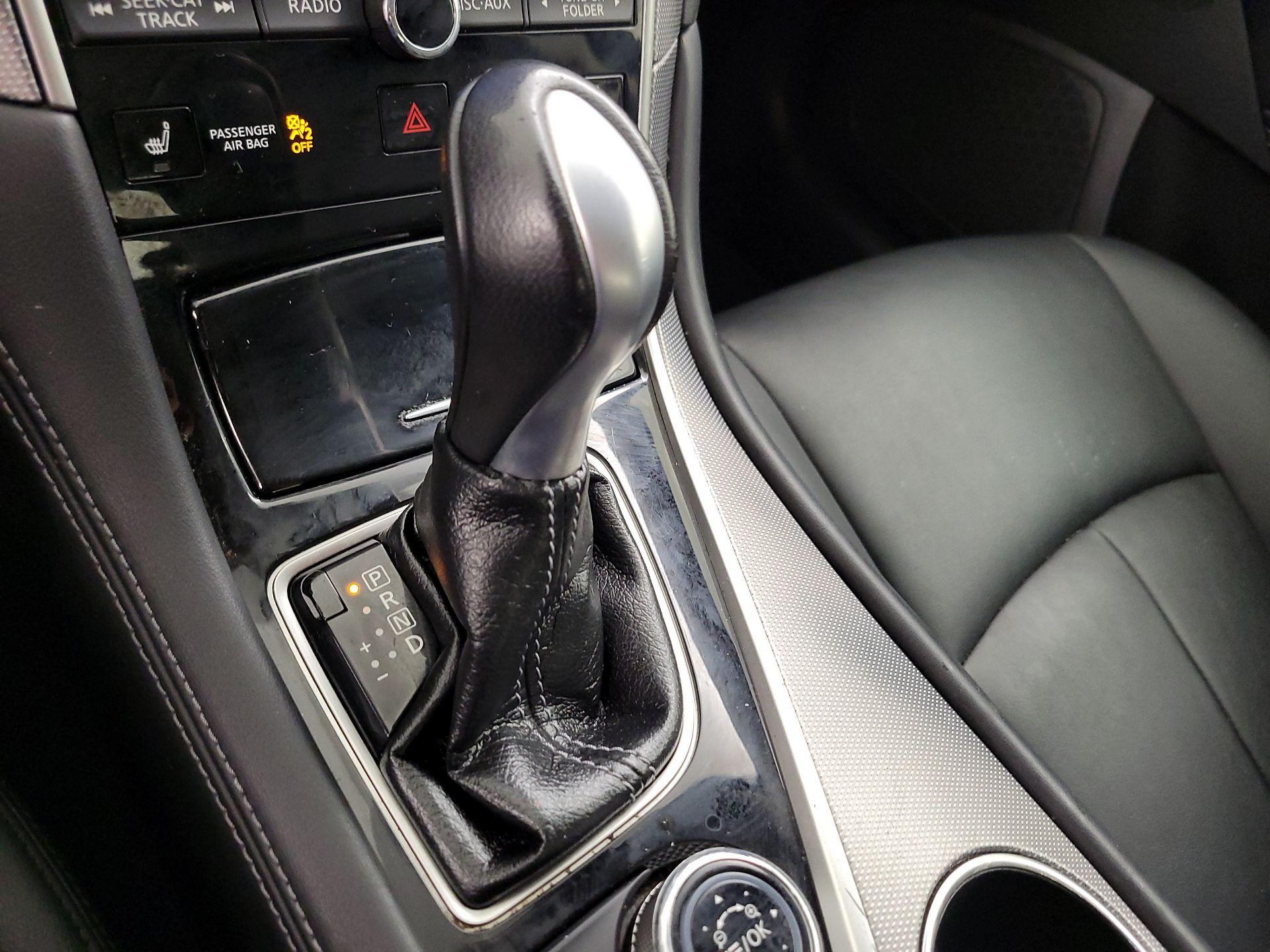 Thumbnail: 2015 INFINITI Q50 - 18