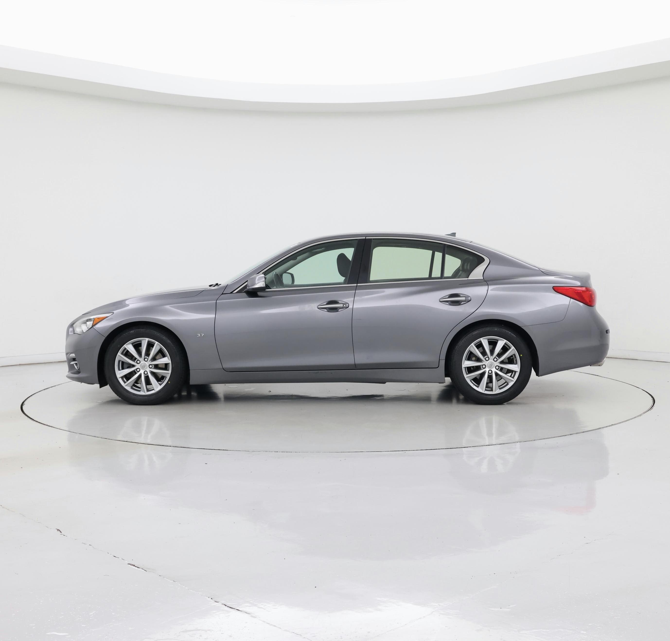 Thumbnail: 2015 INFINITI Q50 - 3