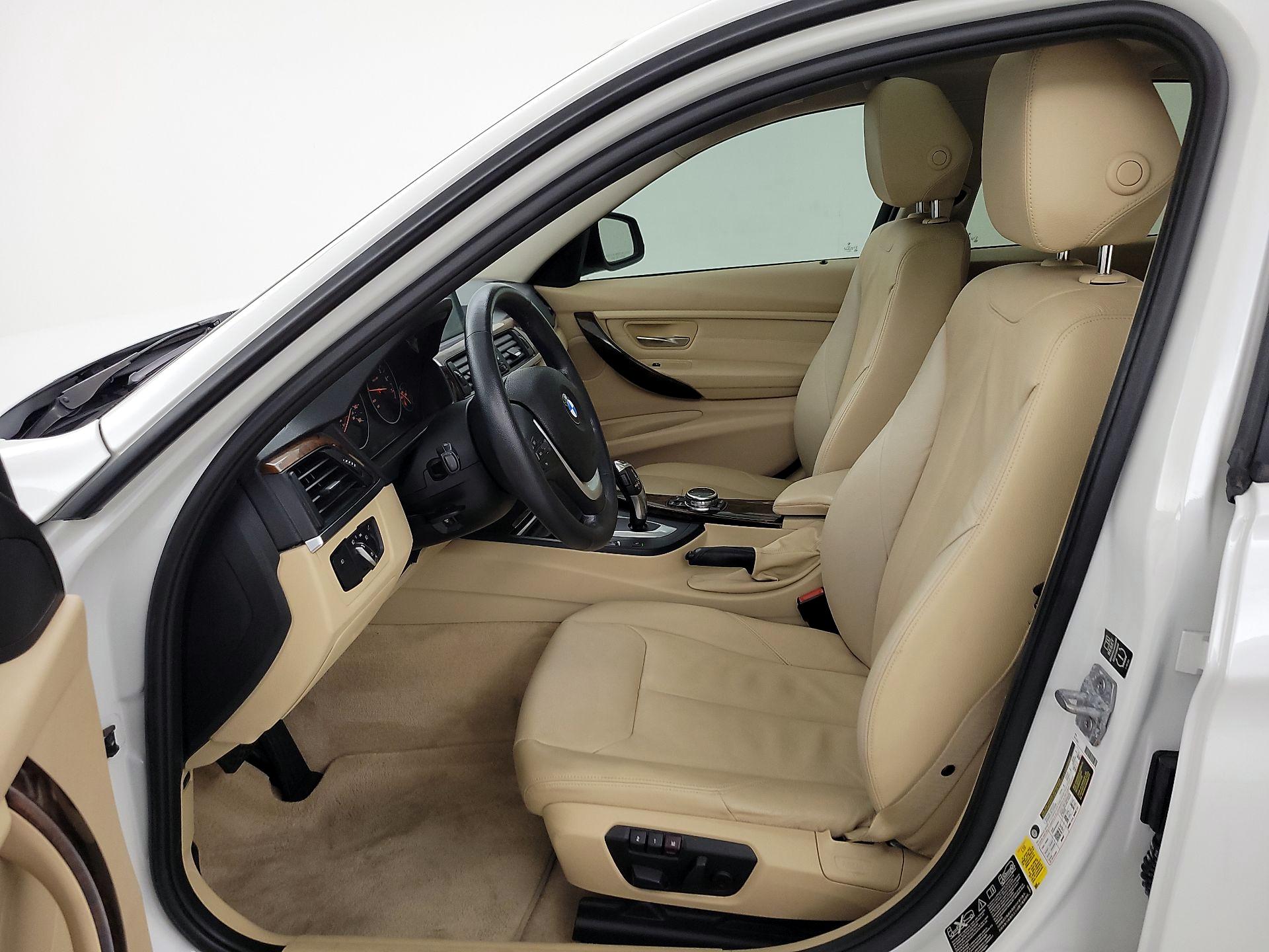 Thumbnail: 2014 BMW 3 Series - 11