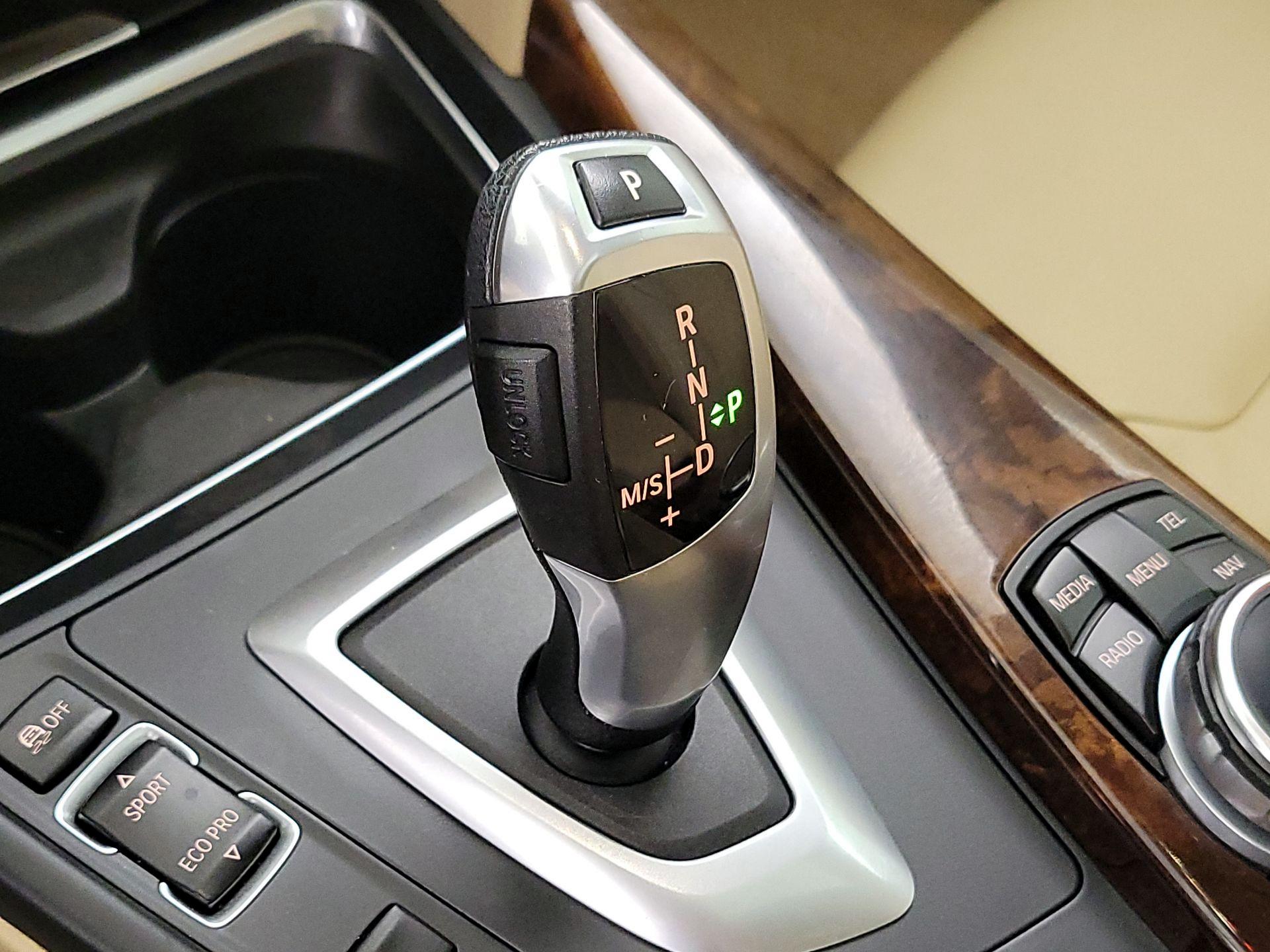 Thumbnail: 2014 BMW 3 Series - 18