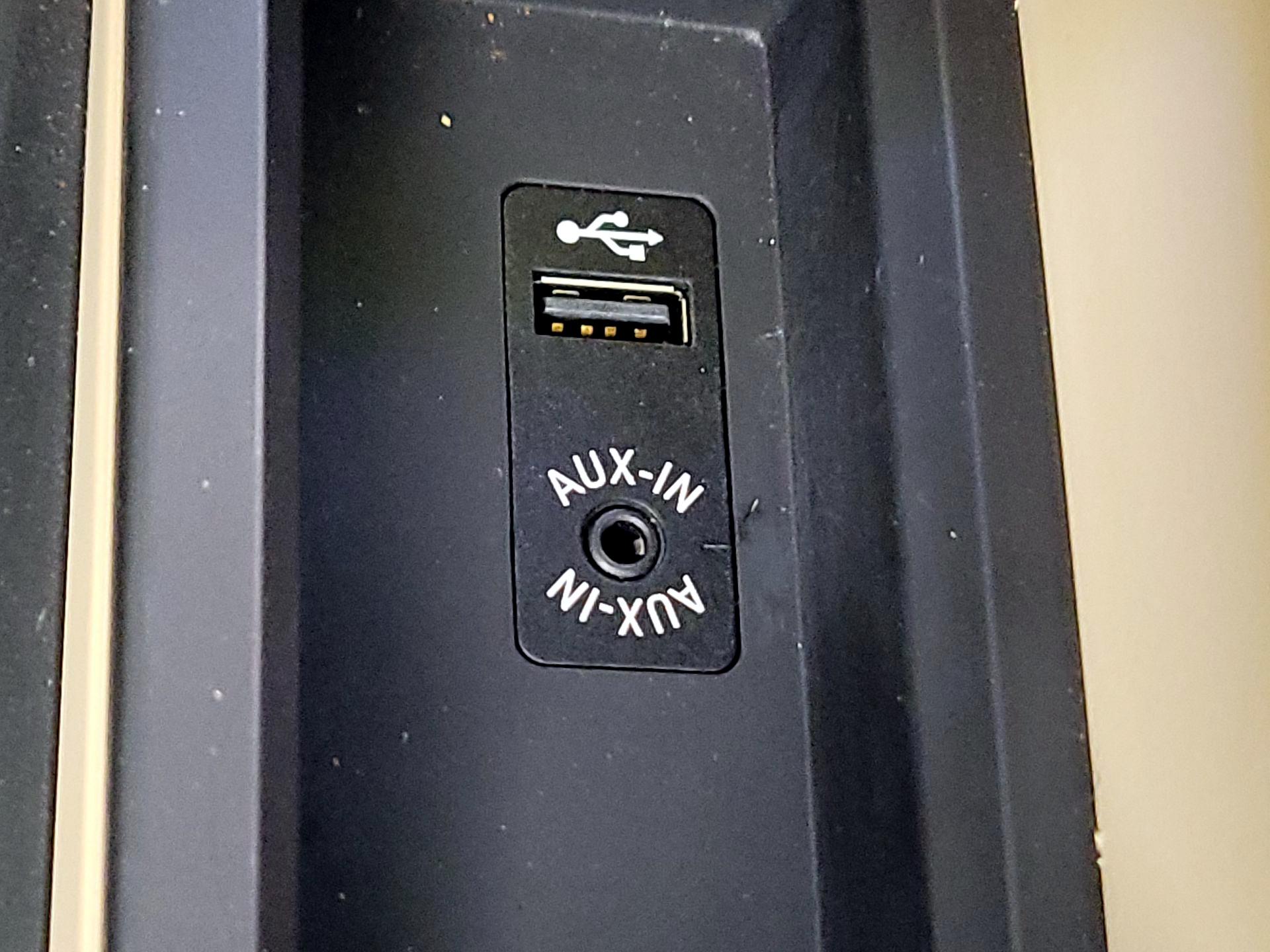 Thumbnail: 2014 BMW 3 Series - 19