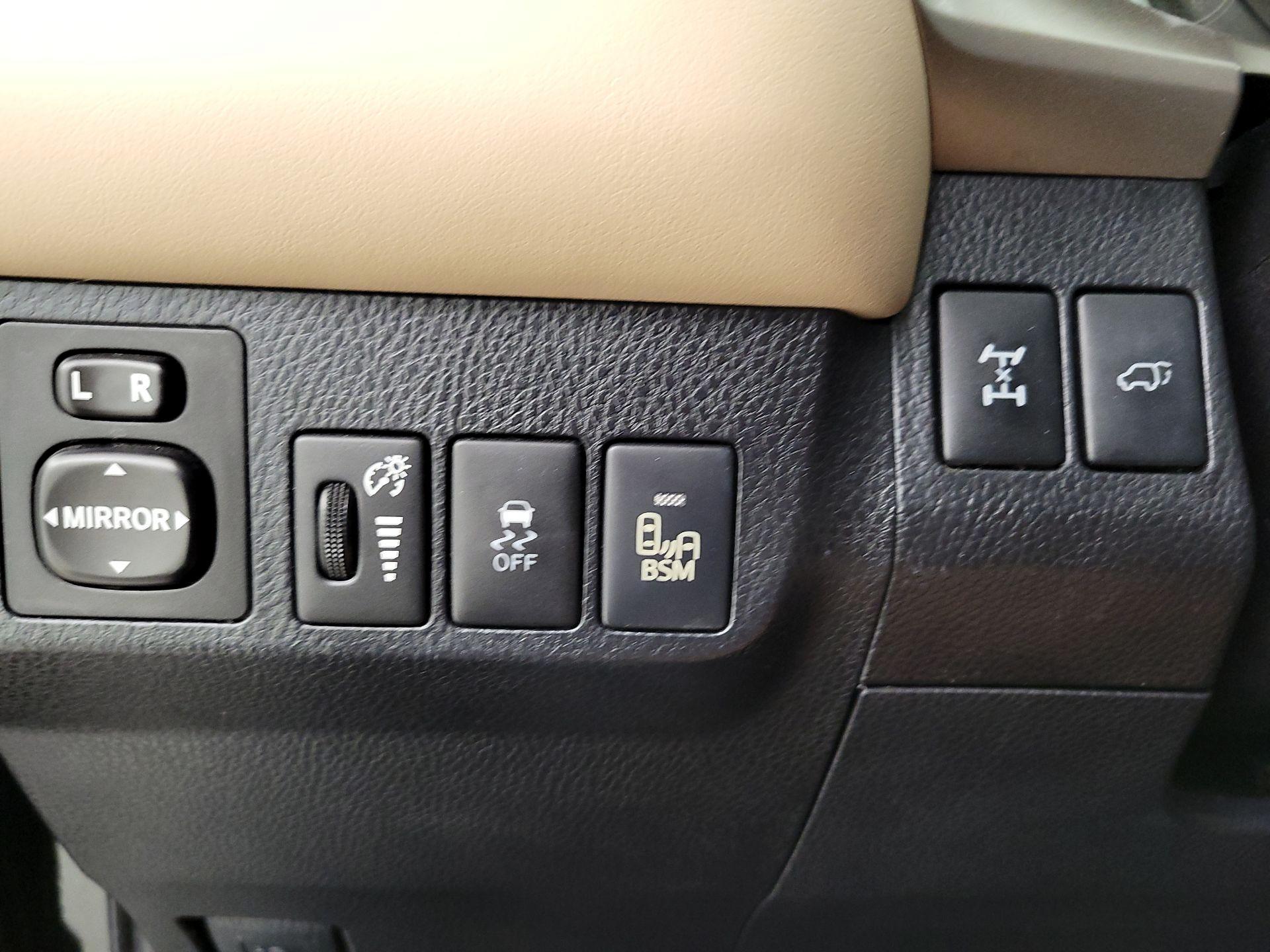 Thumbnail: 2014 Toyota RAV4 - 13