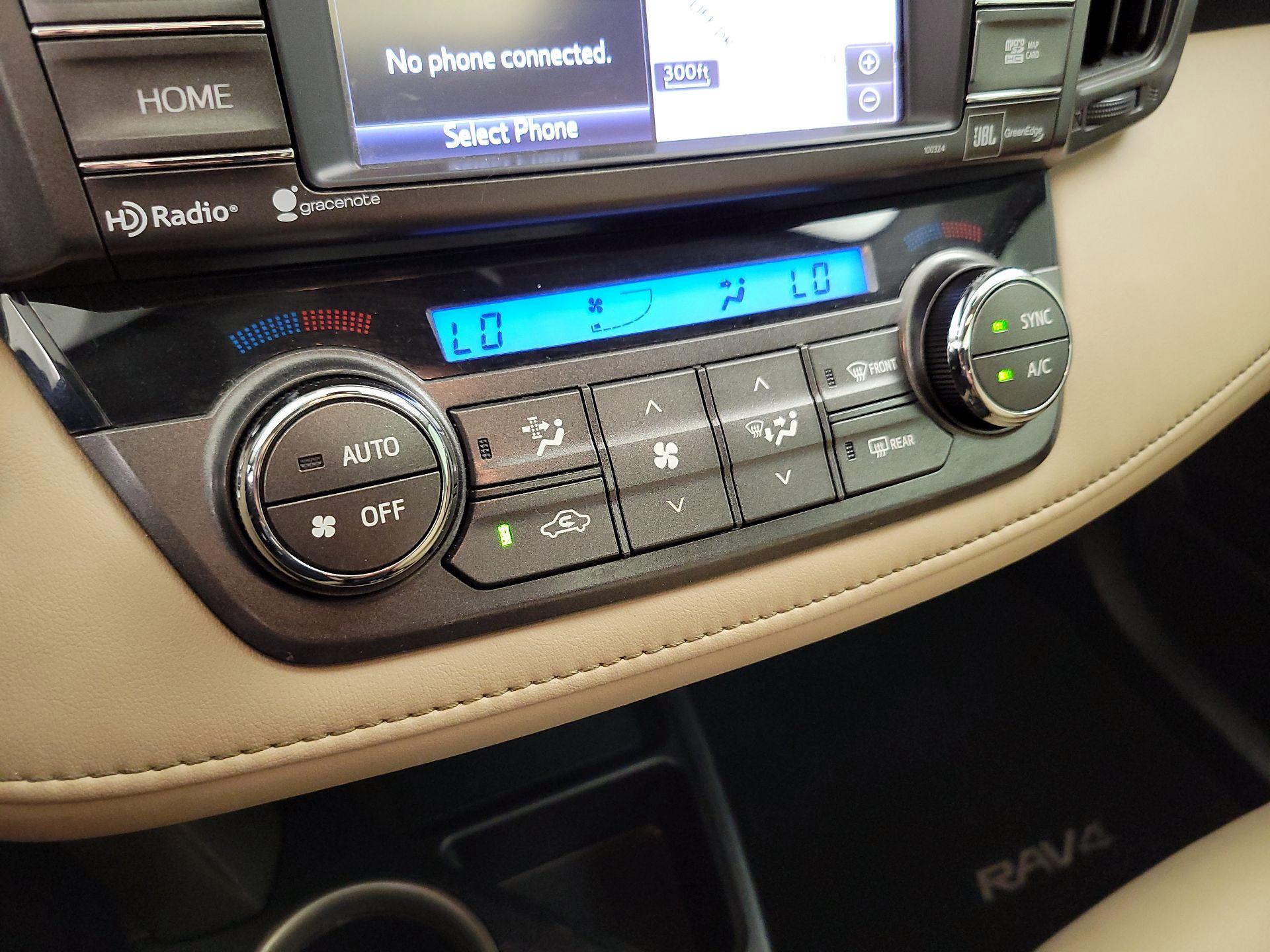 Thumbnail: 2014 Toyota RAV4 - 17