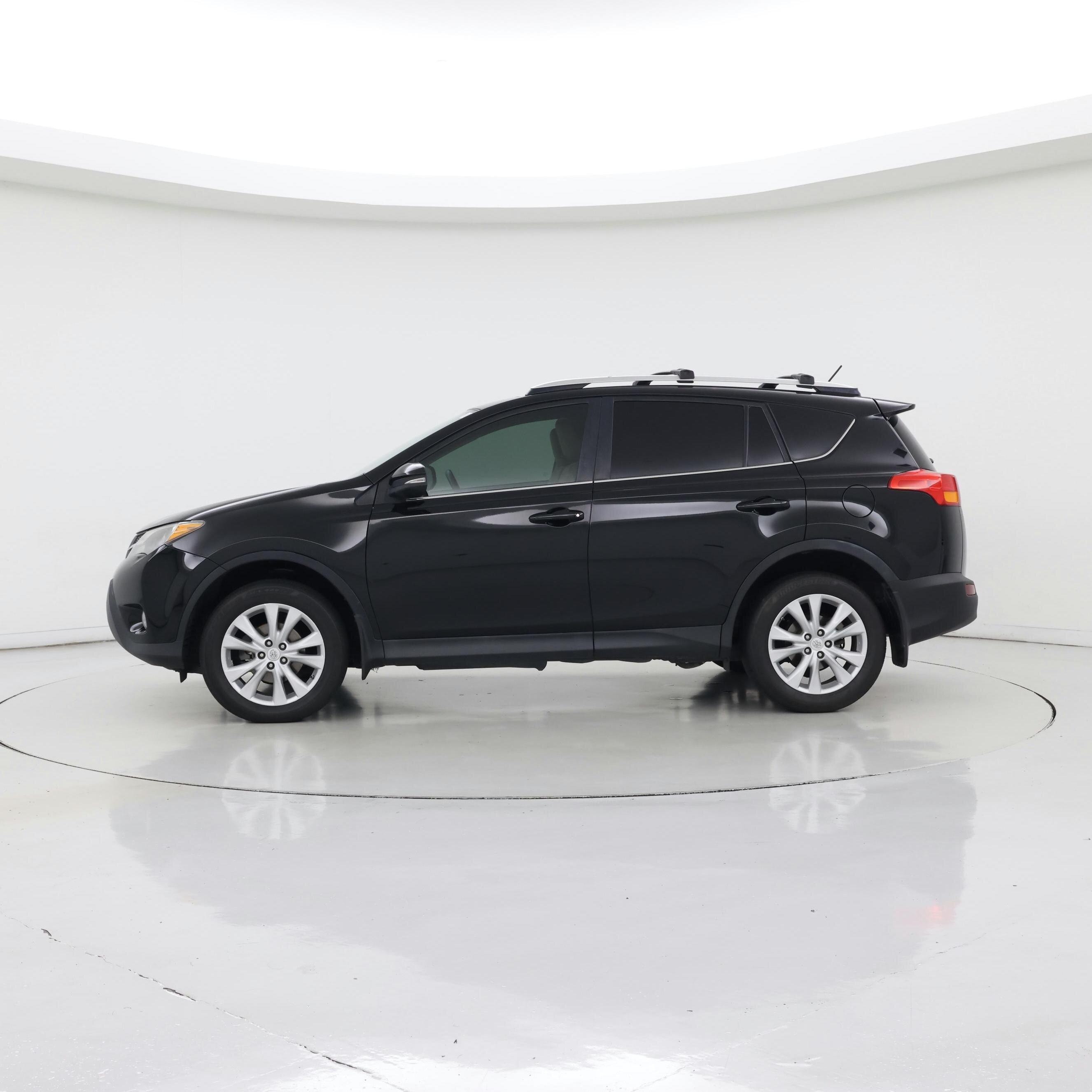 Thumbnail: 2014 Toyota RAV4 - 3