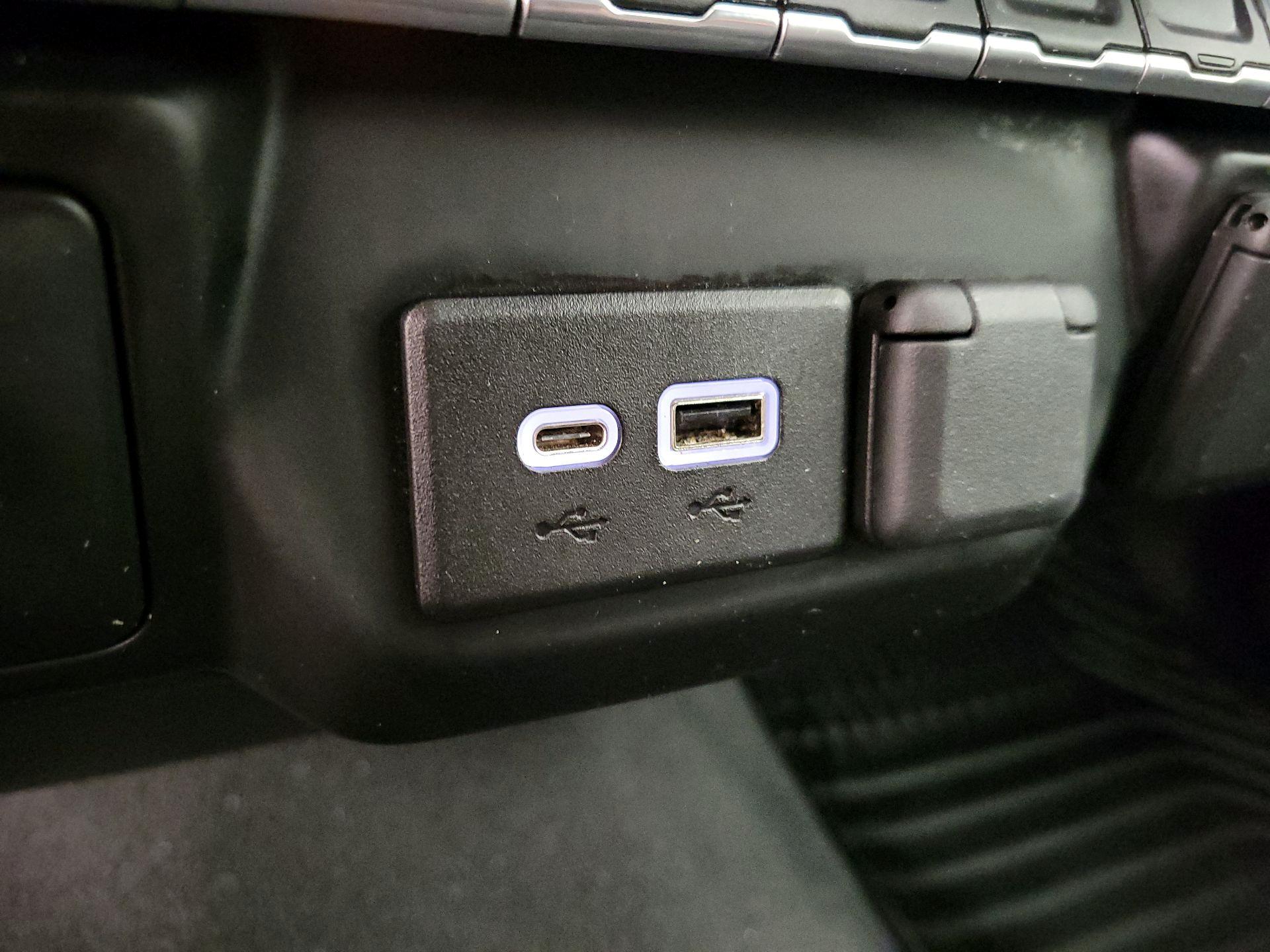 Thumbnail: 2021 Chevrolet Silverado 1500 - 18